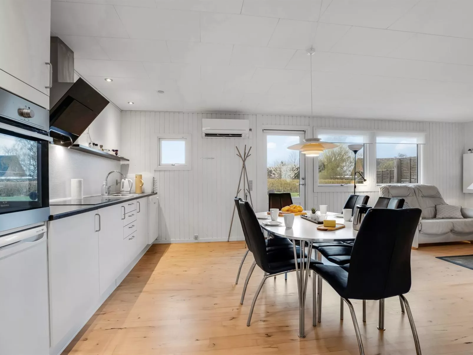 "Esther" - 700m from the sea-Drinnen