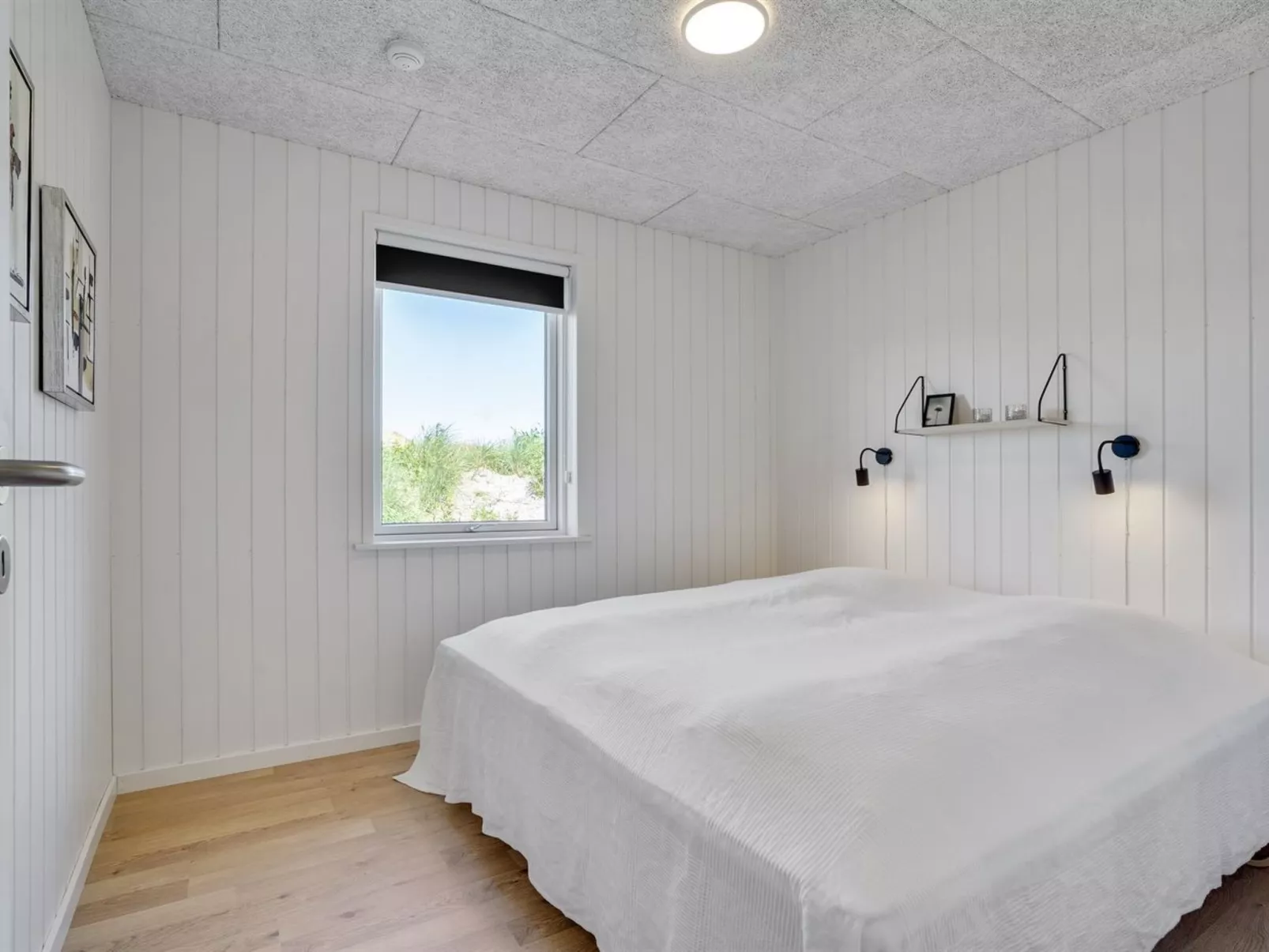 "Alvhild" -  from the sea-Dedans