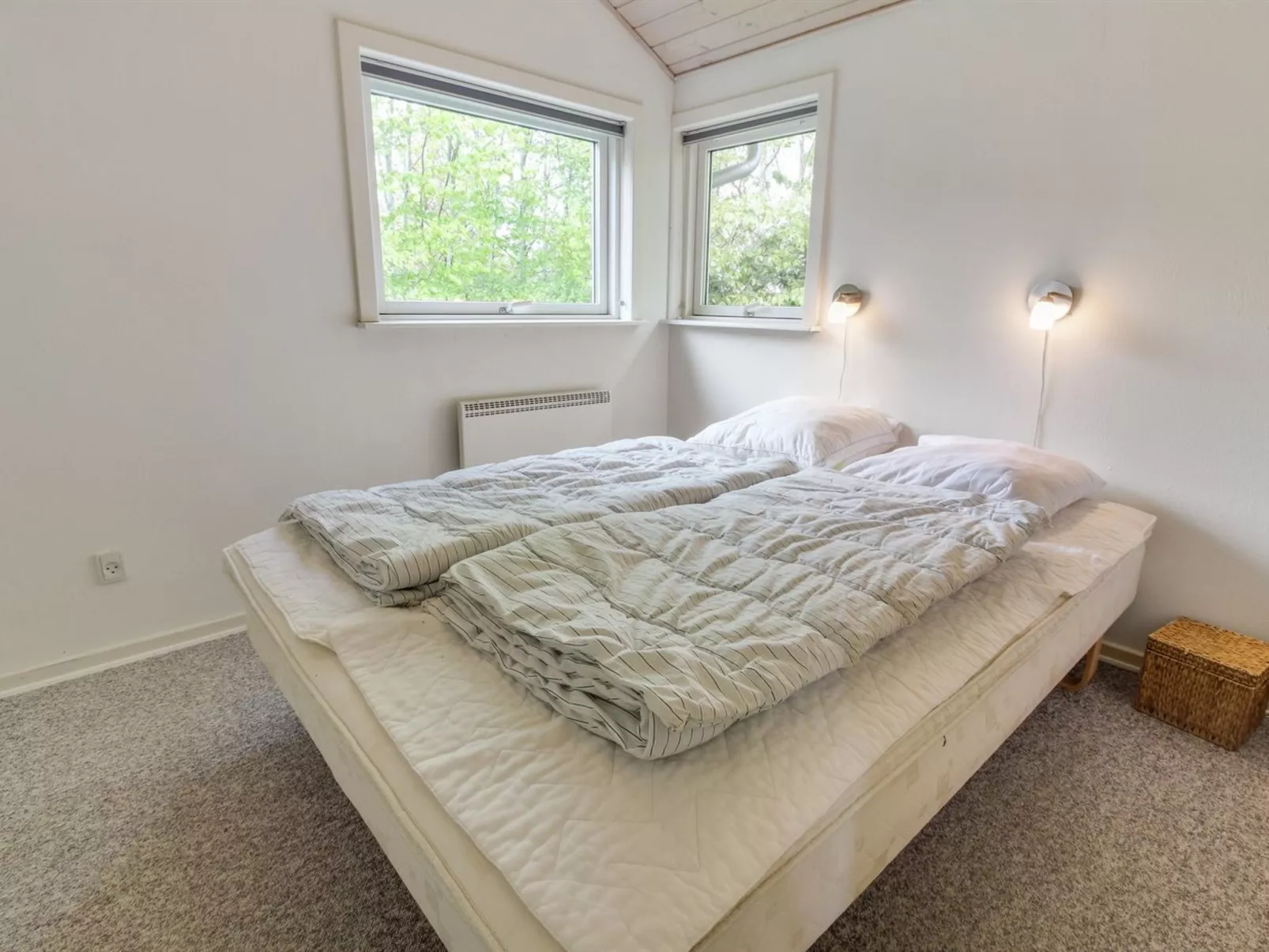 "Valentin" - 400m to the fjord-Dedans