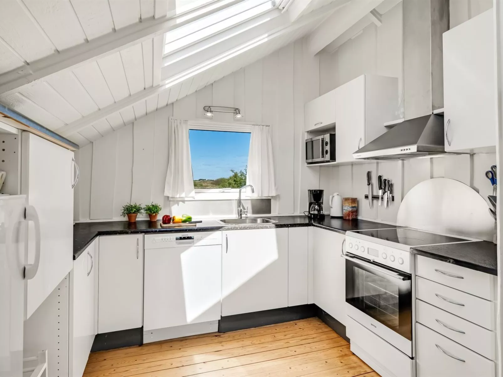 "Maxie" - 1.2km from the sea-Dedans