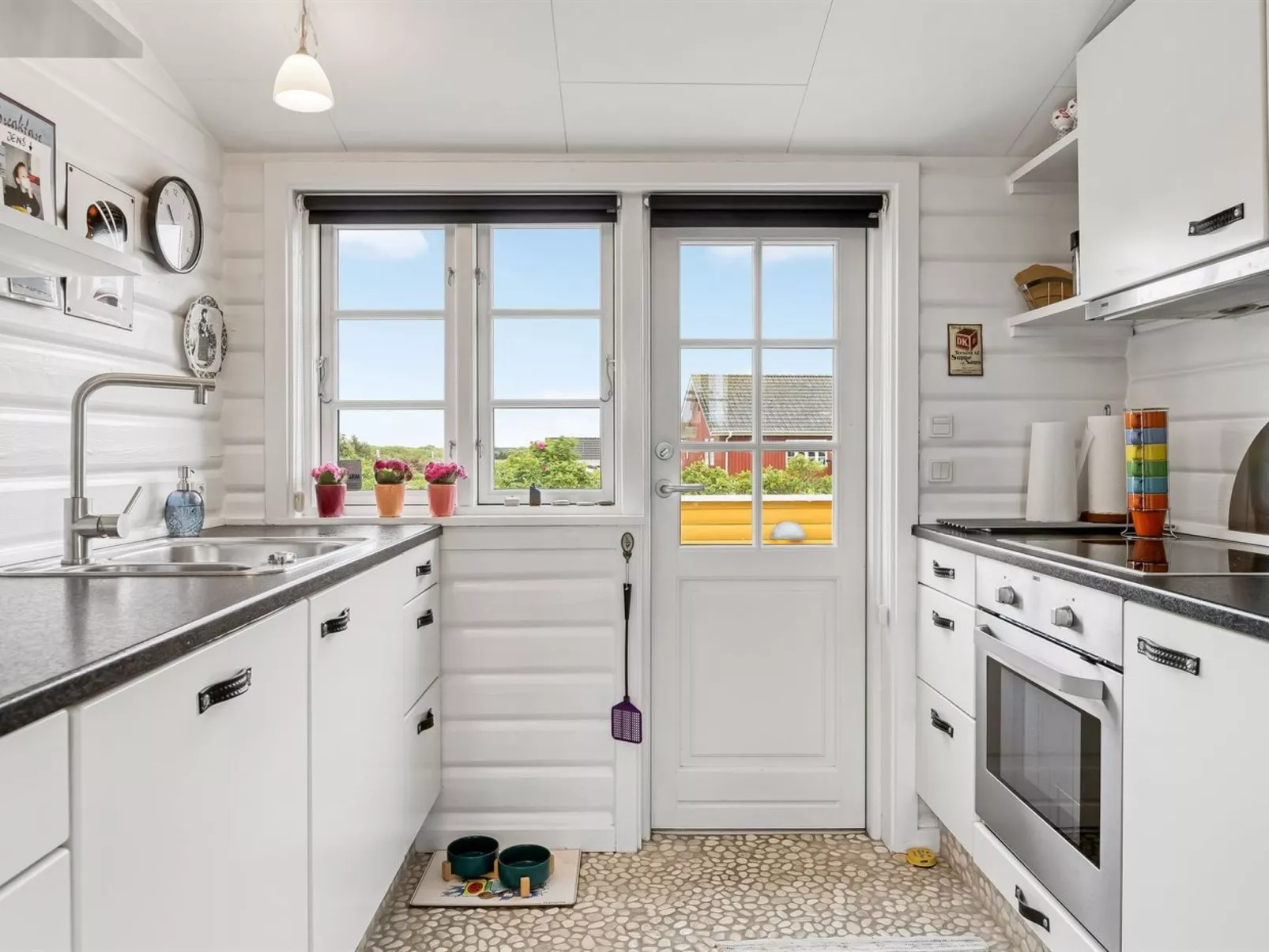 "Kristiarn" - 325m from the sea-Inside