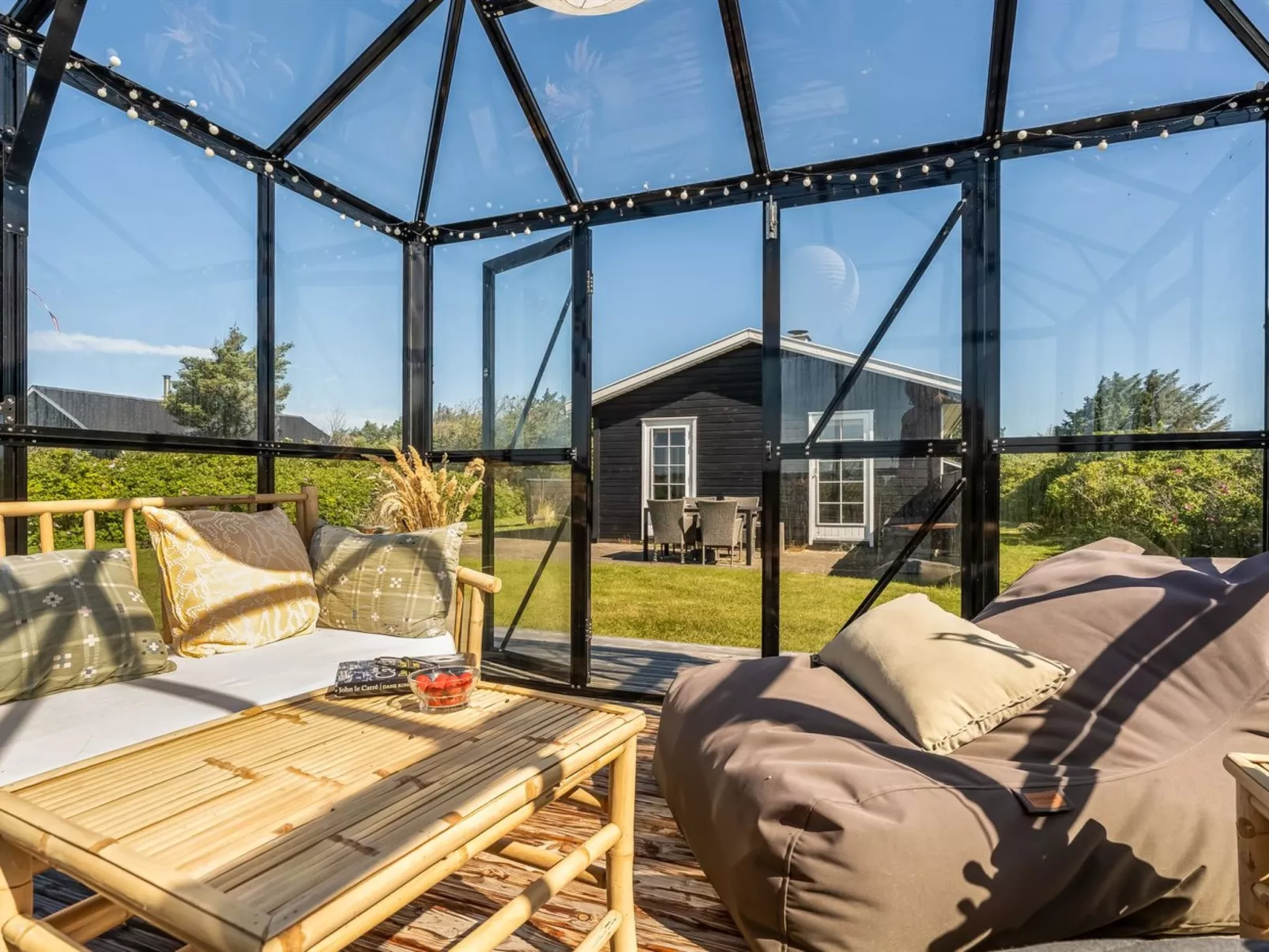 "Mata" - 700m from the sea-Inside