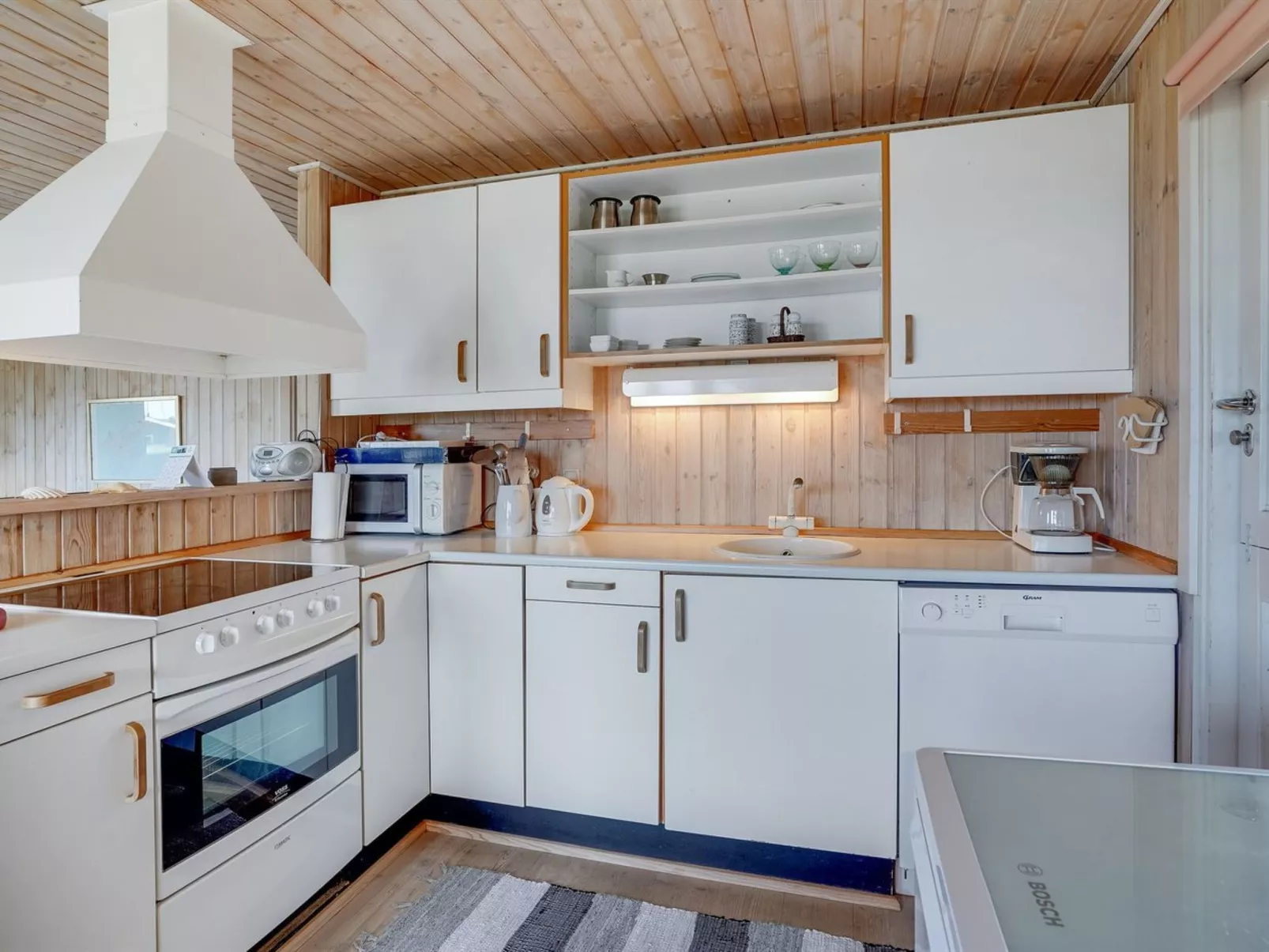 "Arun" - 150m from the sea-Drinnen