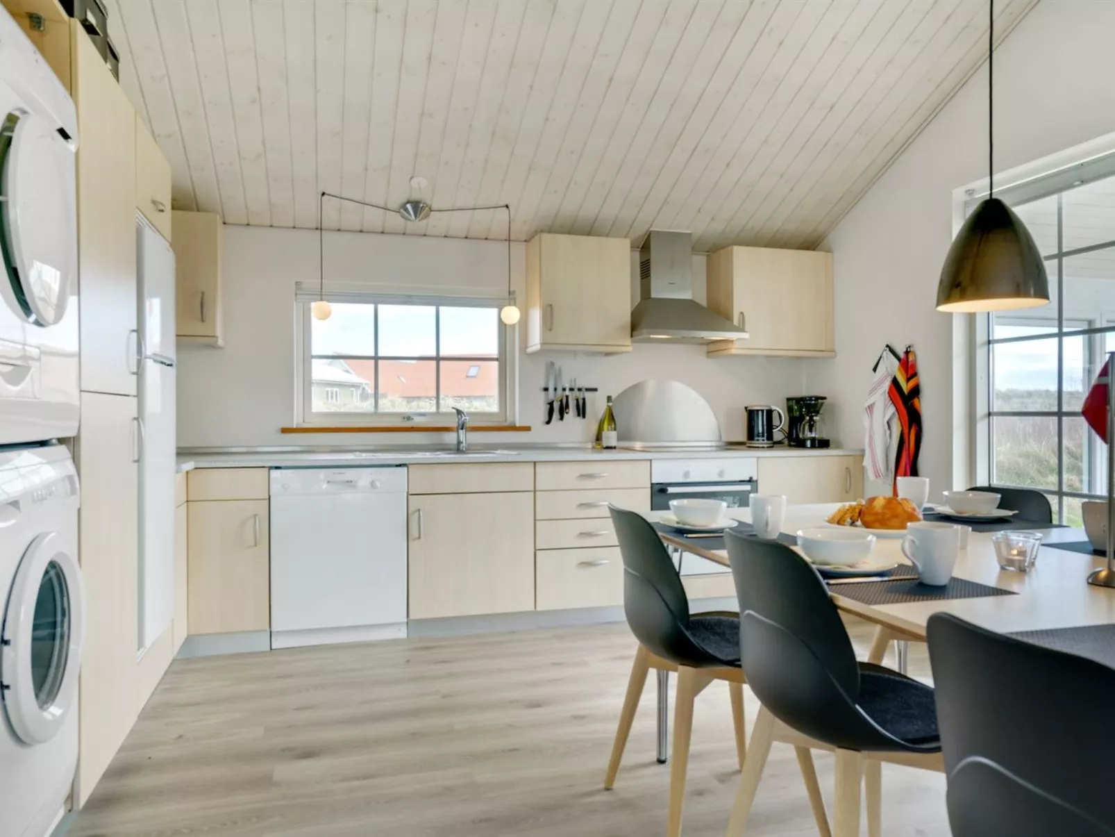 "Mieka" - 400m from the sea-Drinnen