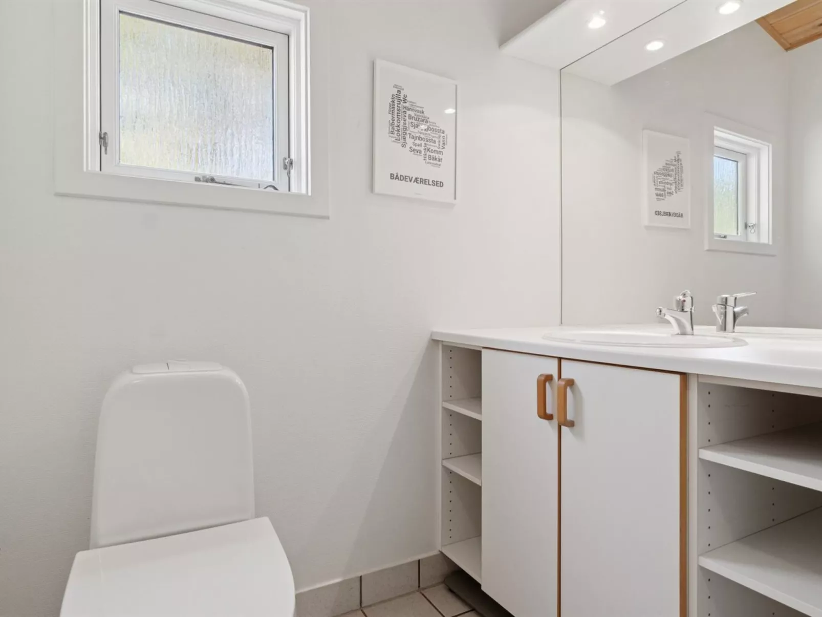 "Hallgerd" - 800m from the sea-Inside