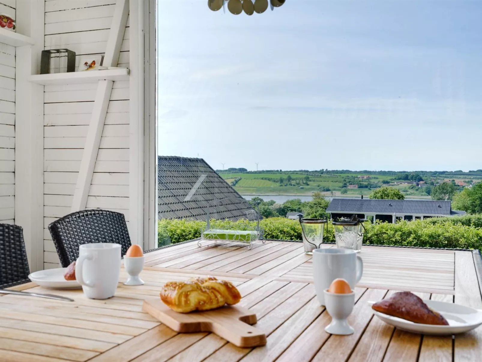 "Edvia" - 700m to the fjord-Inside