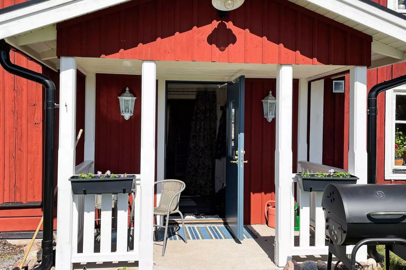 Maison de vacances pour 4 a ARBOGA-By Traum-Extérieur