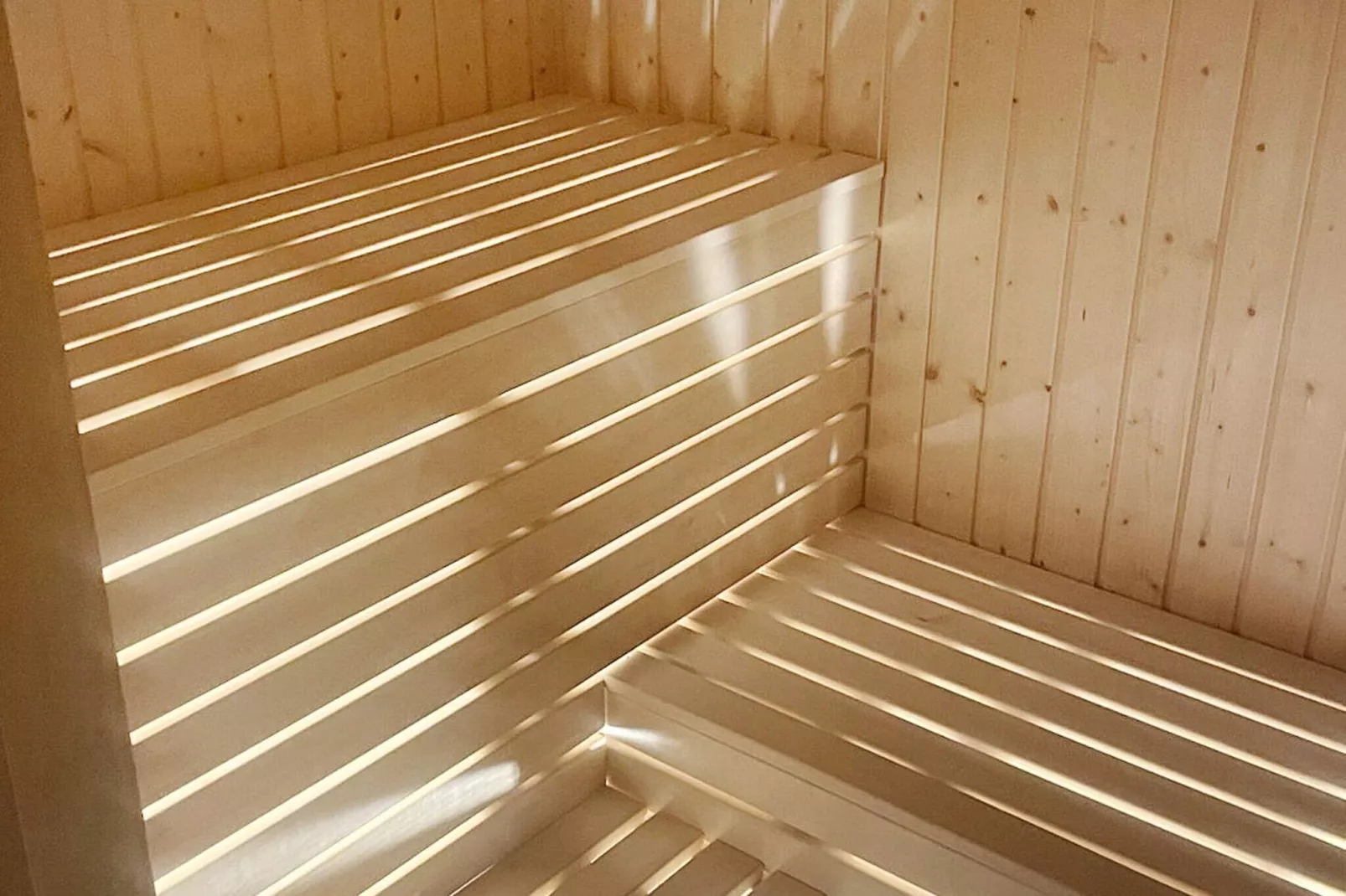 10 person holiday home in SYSSLEBÄCK-By Traum-Sauna