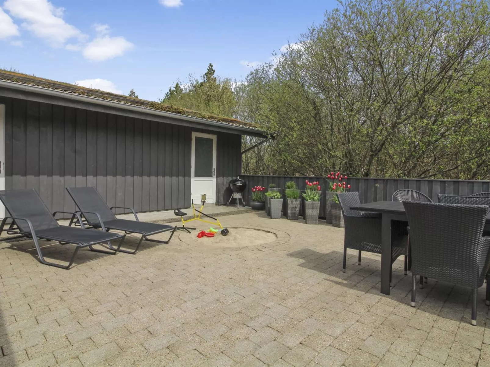 "Vieno" - 2.6km from the sea-Dehors