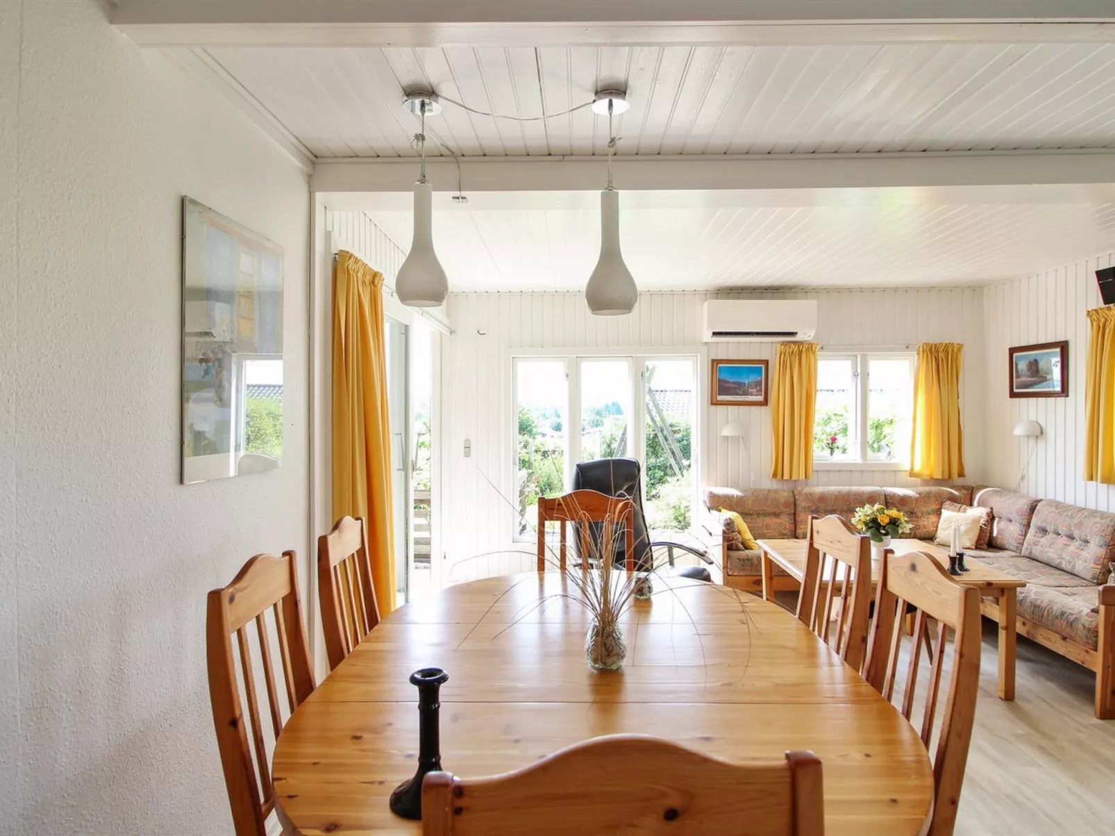 "Lillebror" - 200m from the sea-Drinnen