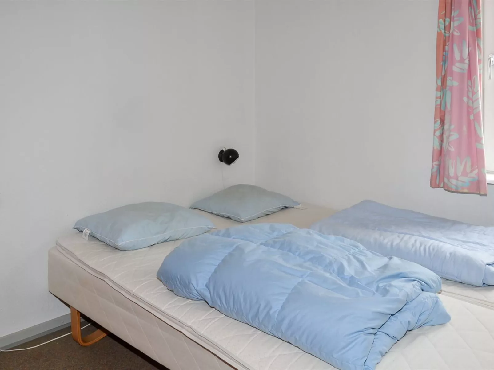 "Urmas" - 1km from the sea-Inside