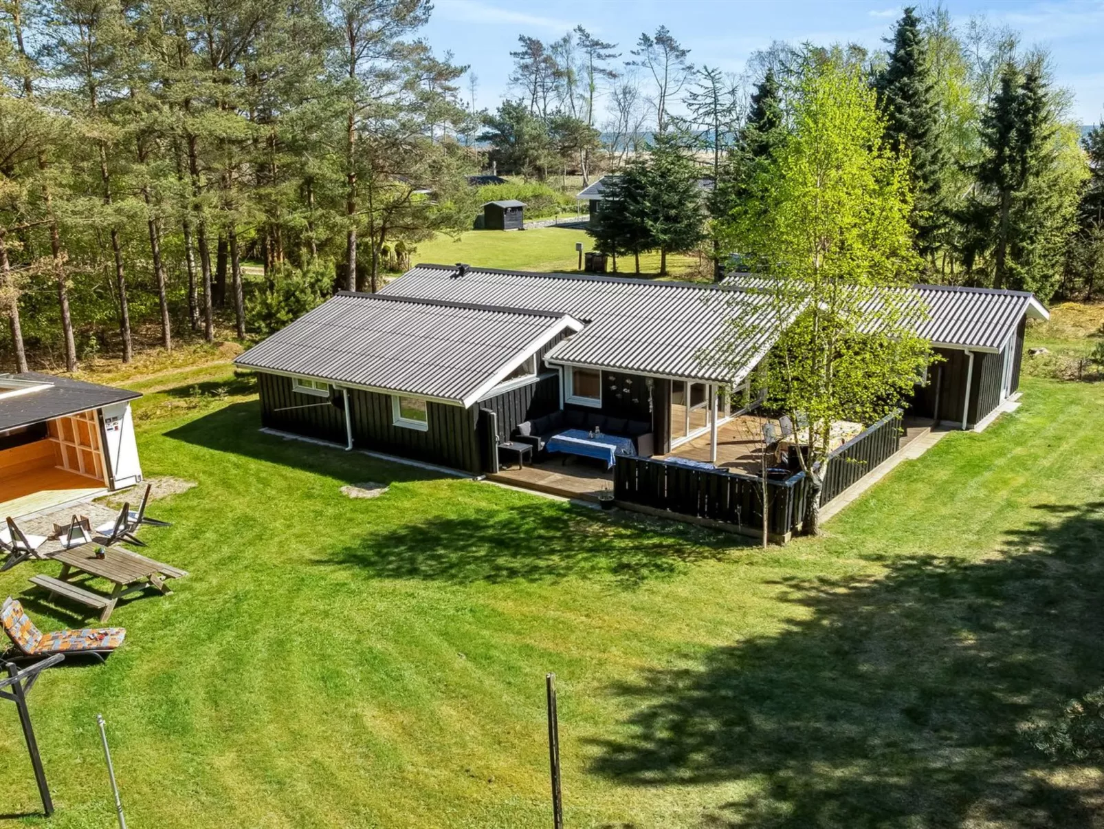 "Delco" - 200m from the sea-Outside