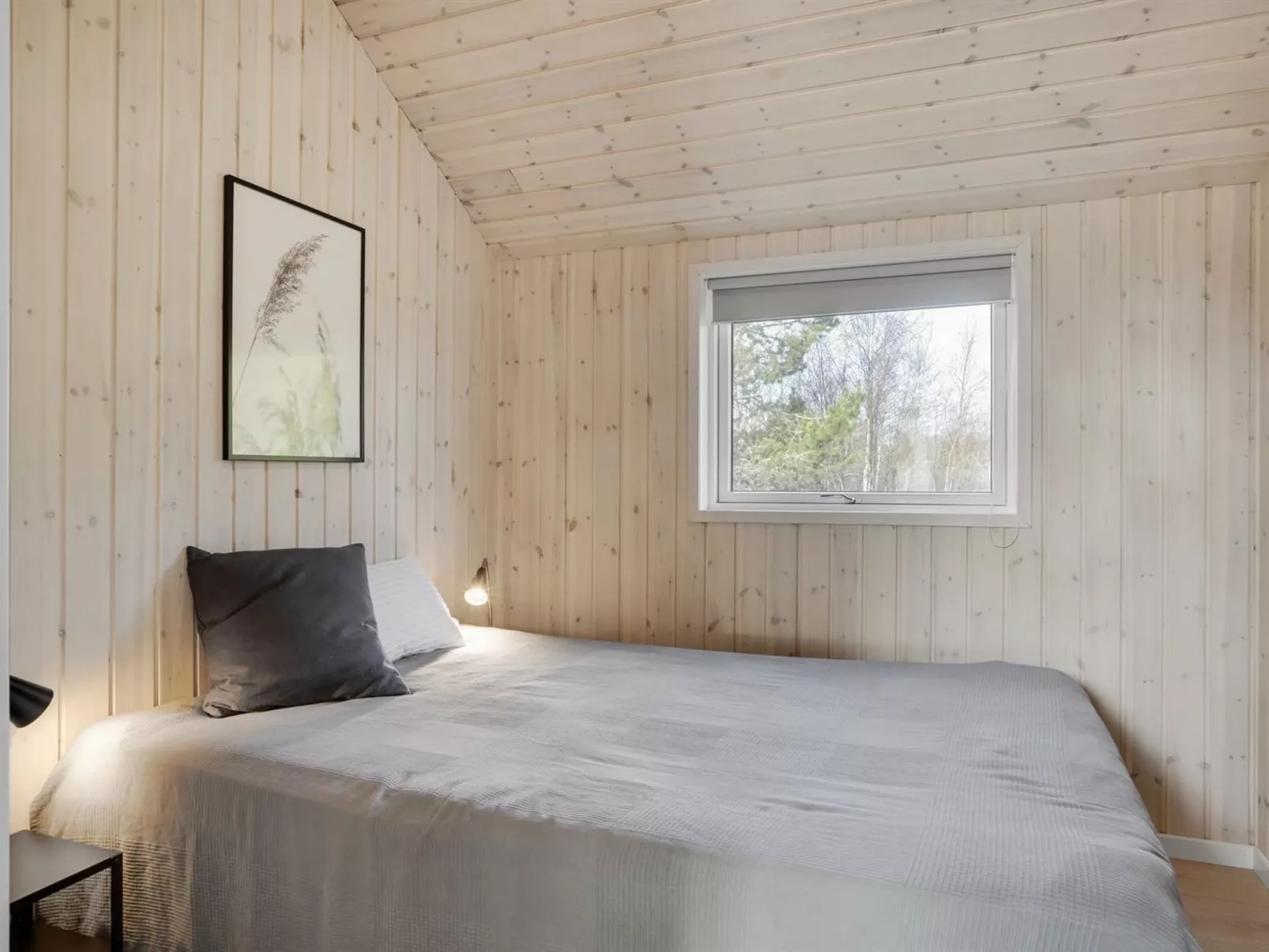 "Swavi" -  from the sea-Dedans