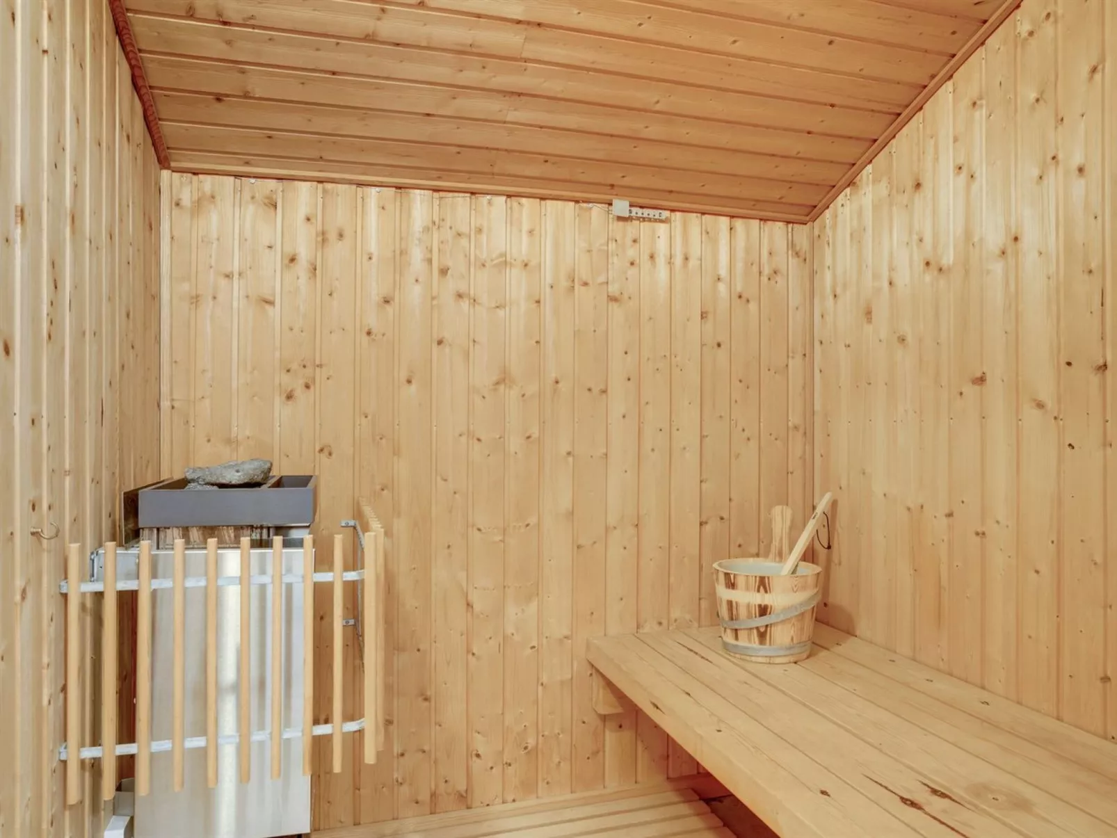 "Jantje" - 500m from the sea-Inside