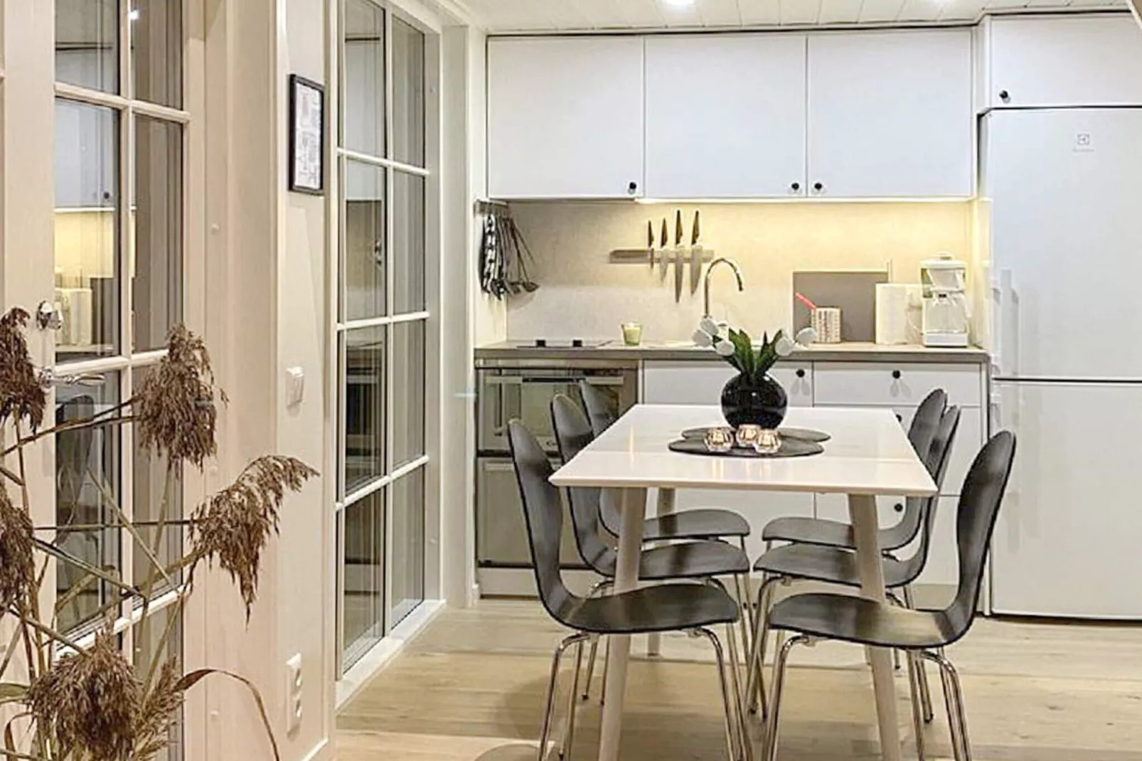 6 person holiday home in SYSSLEBÄCK-By Traum-Indoor
