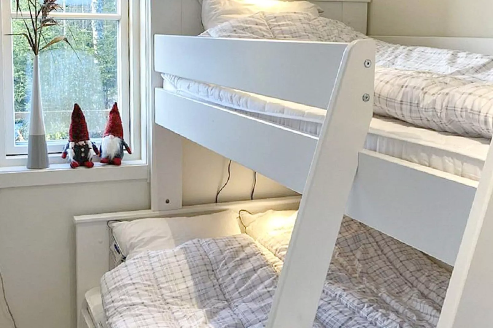 6 person holiday home in SYSSLEBÄCK-By Traum-Indoor