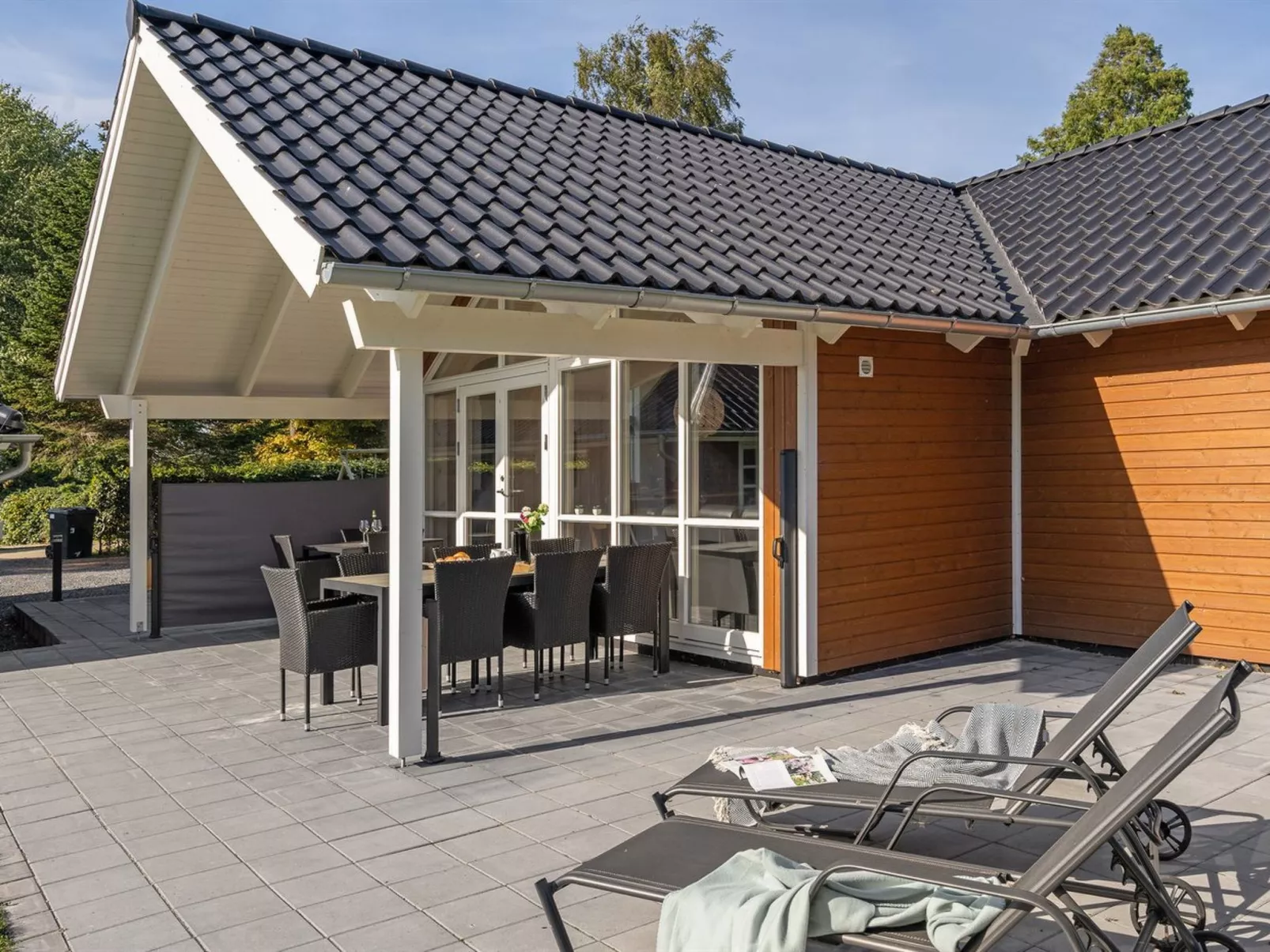 "Hellena" - 90m from the sea-Outside