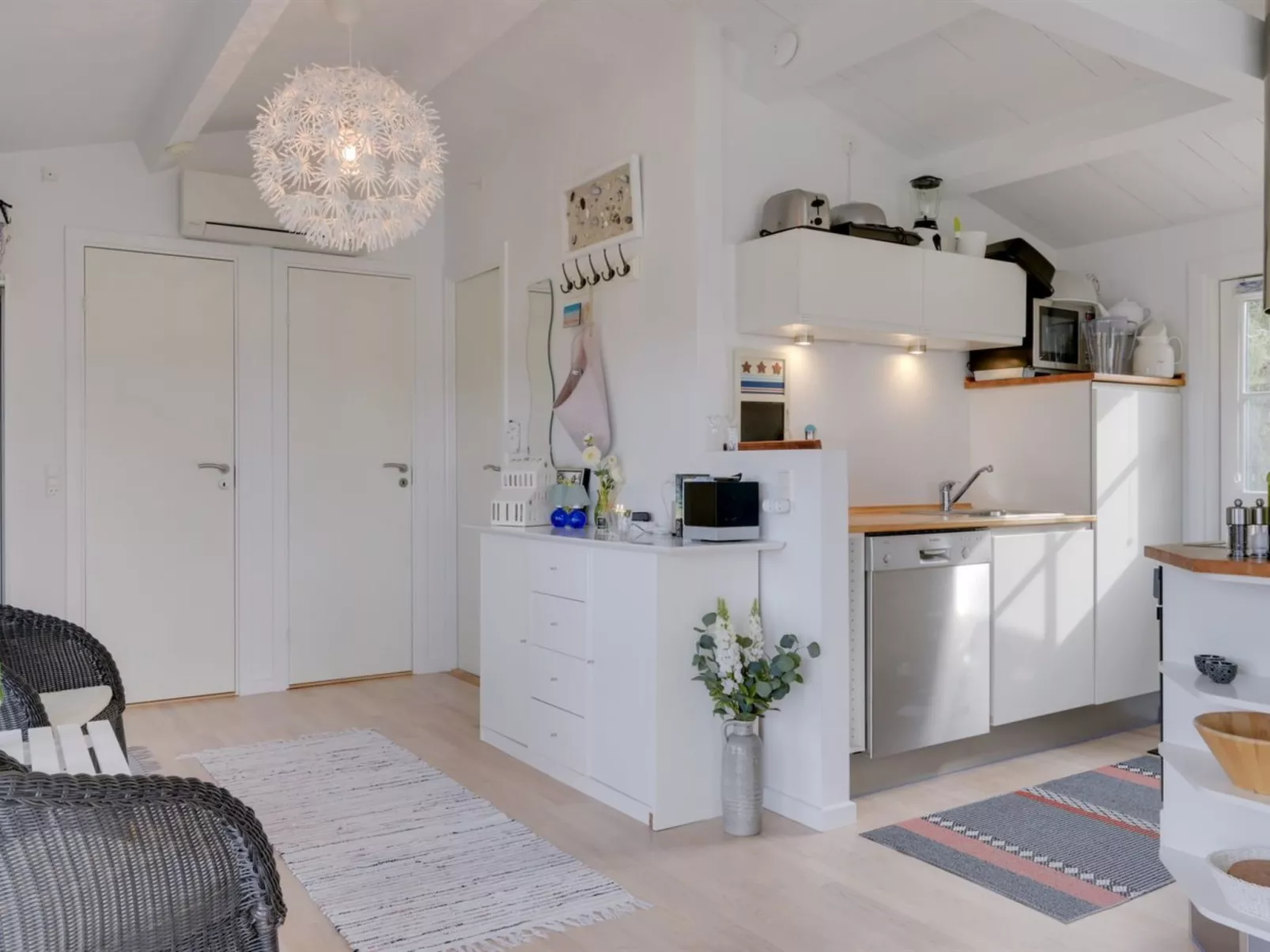 "Ylermi" - 1.5km from the sea-Inside