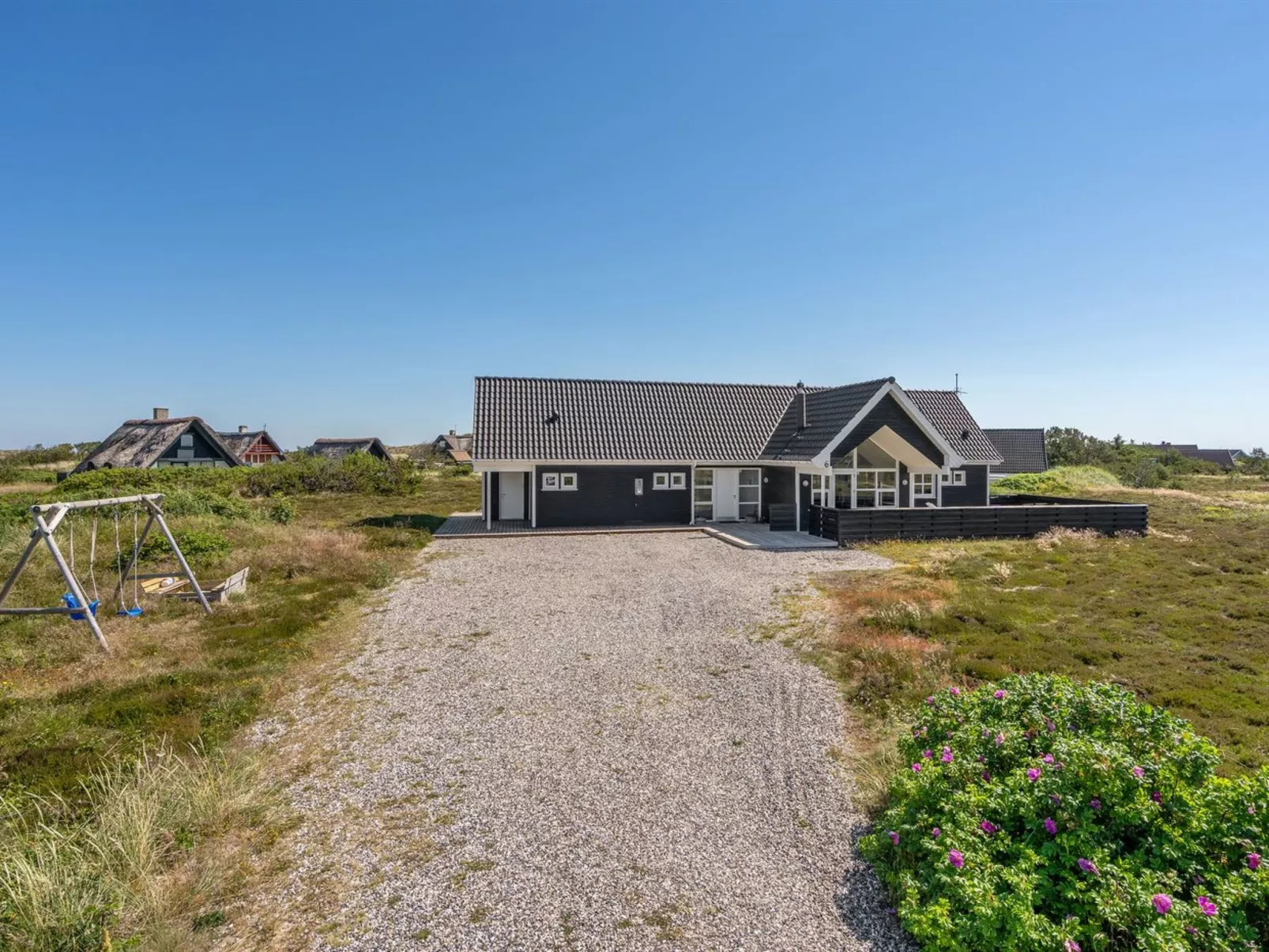 "Eliena" - 500m from the sea-Draußen