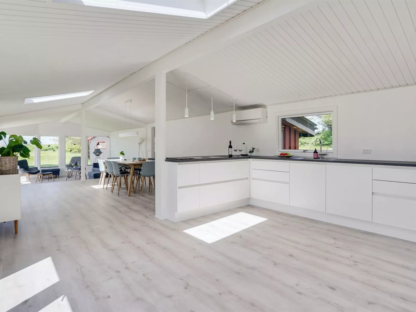 "Albert" - 340m from the sea-Inside