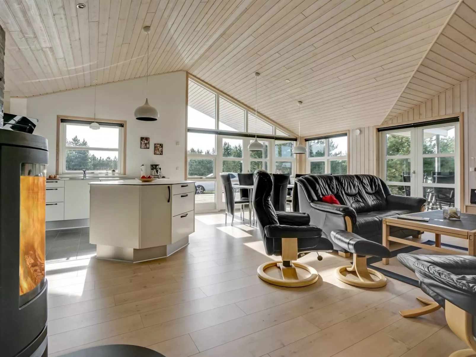 "Haghbarth" - 2.3km from the sea-Inside