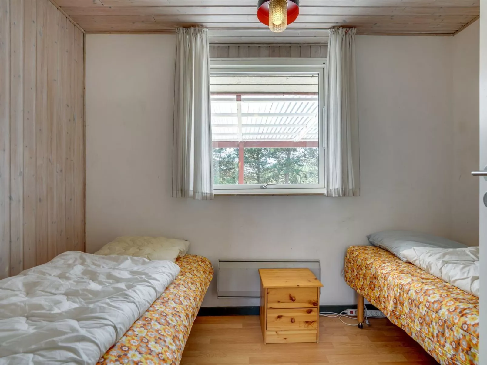 "Sitta" - 400m from the sea-Inside