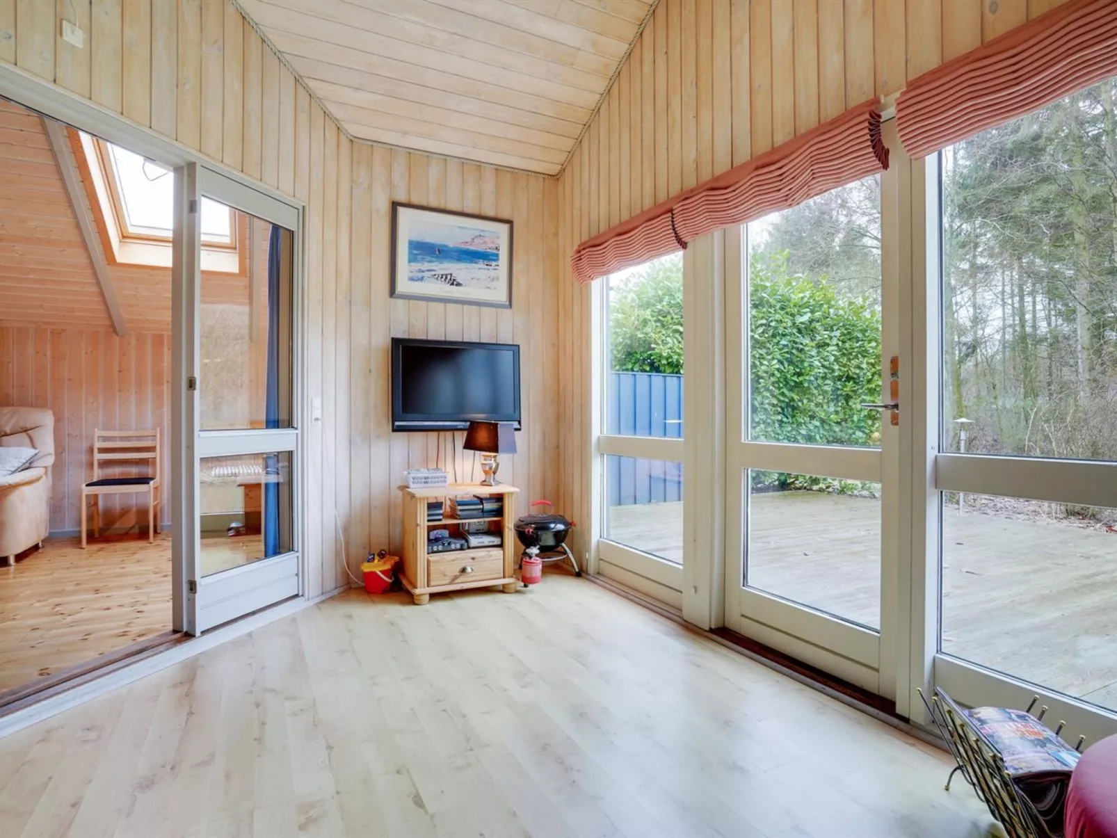 "Athislus" - 30km from the sea-Dedans