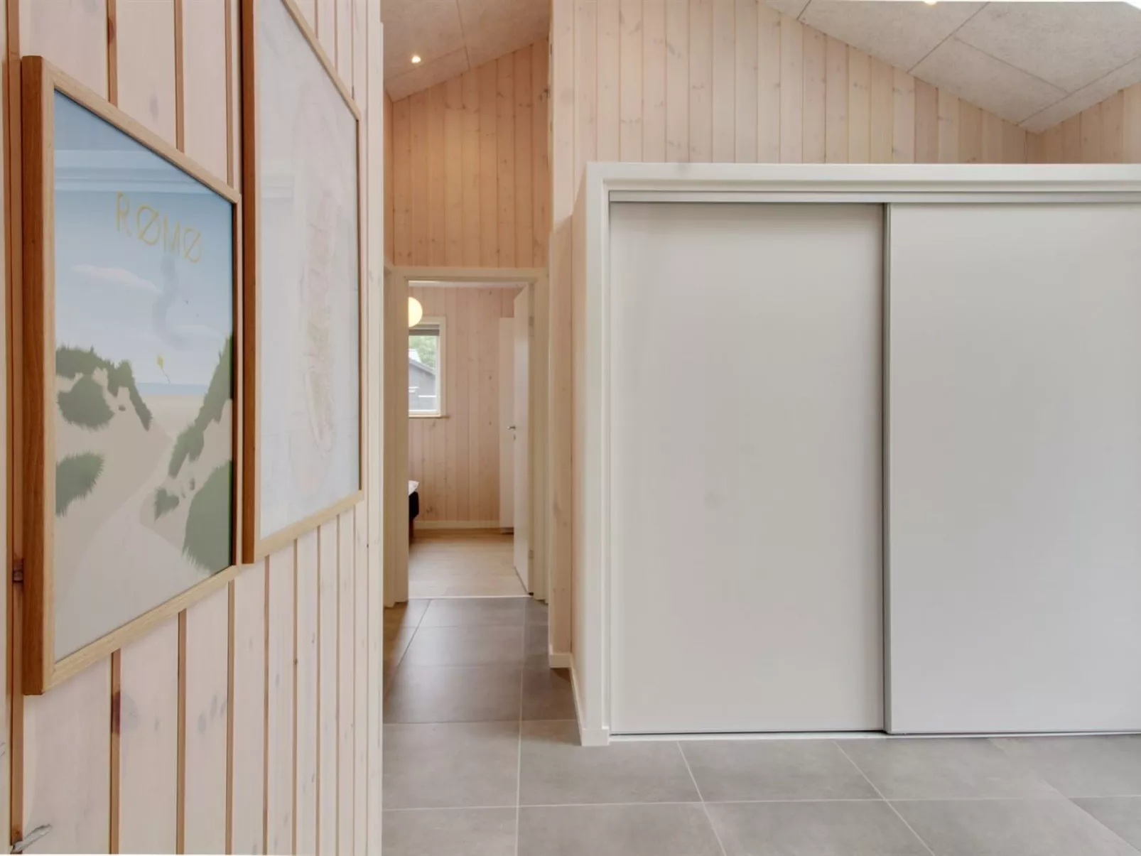 "Anuk" - 2.3km from the sea-Drinnen