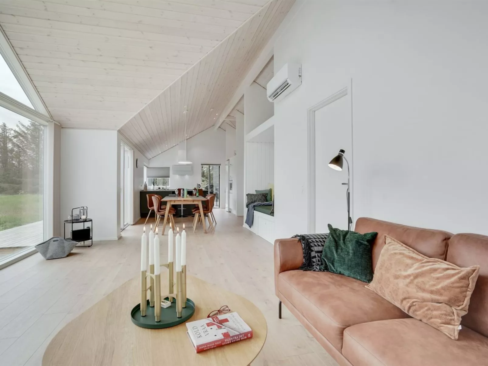 "Arlina" - 1.5km from the sea-Drinnen