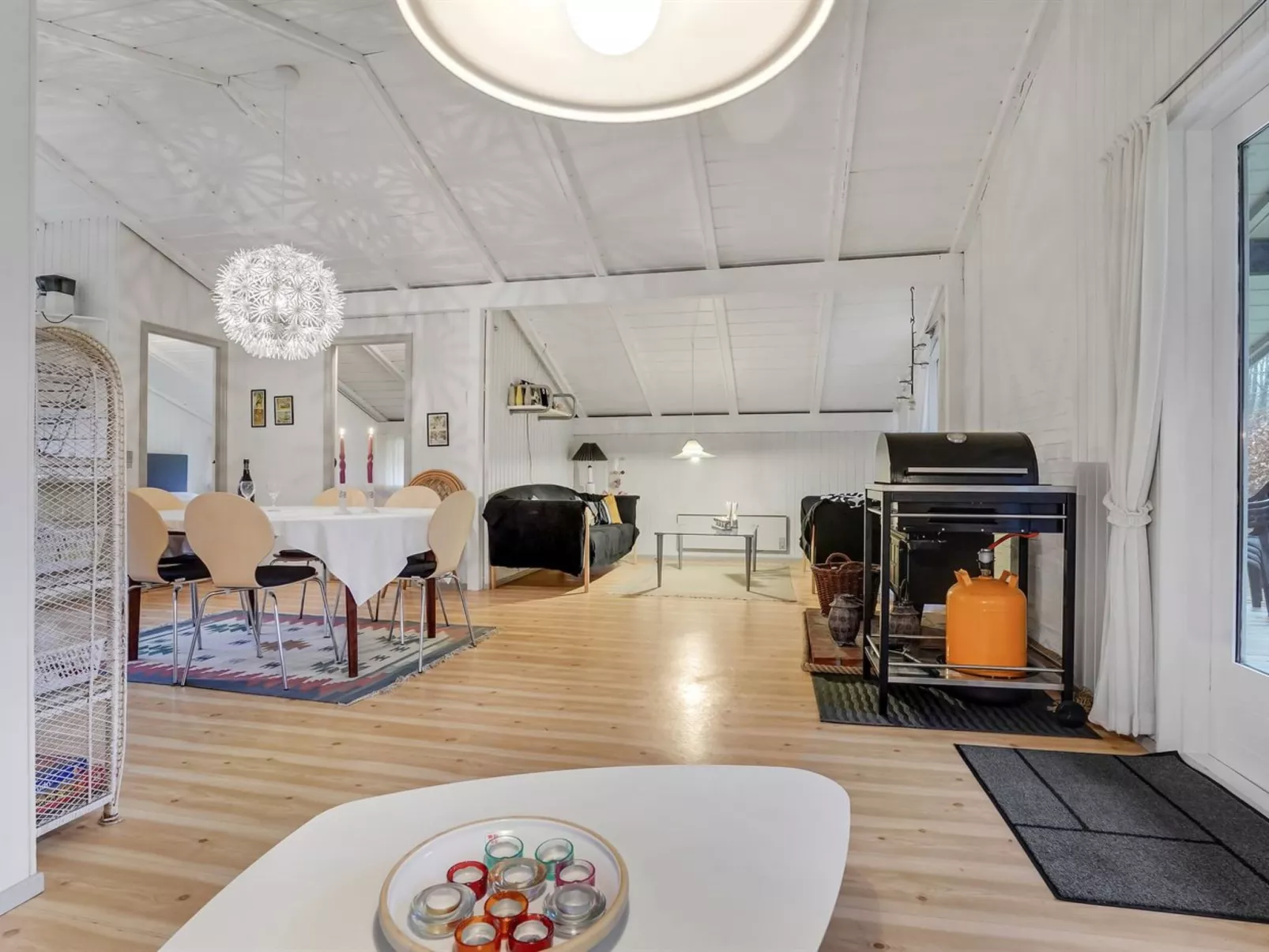 "Hardy" - 30km from the sea-Drinnen