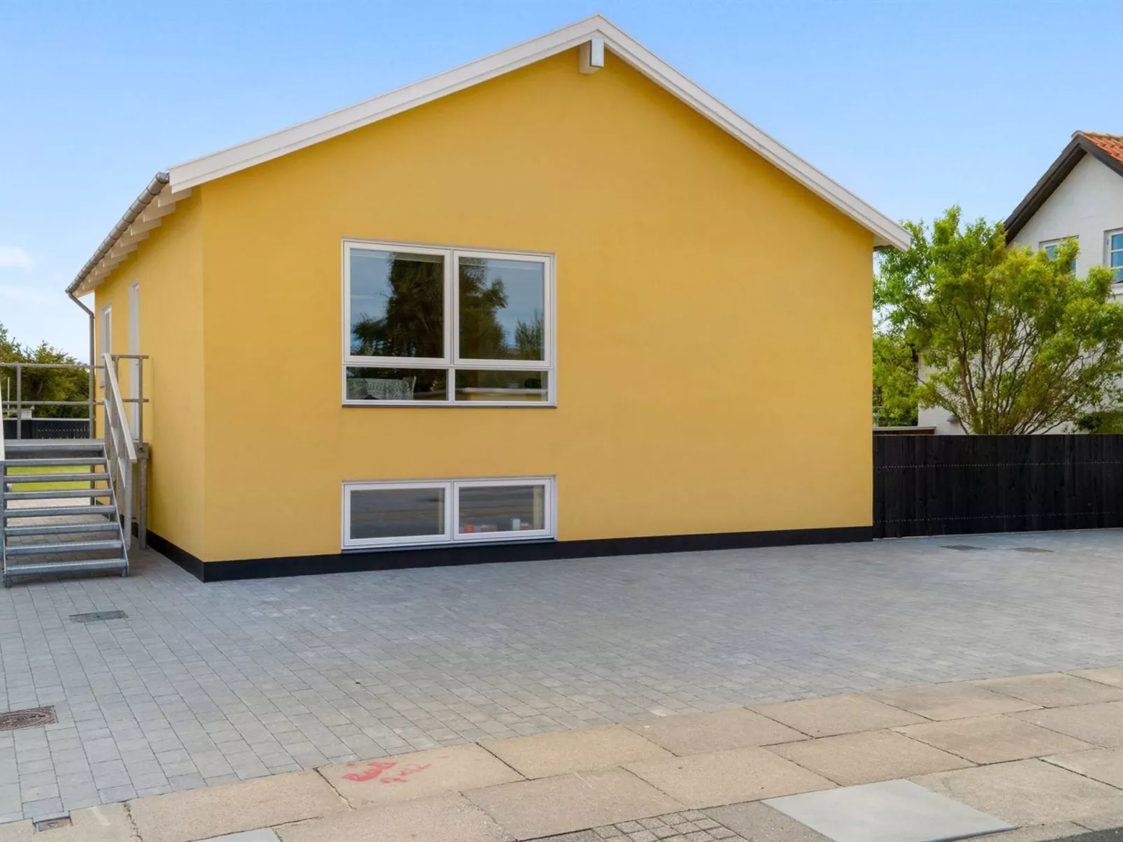 "Teodosij" - 1.1km from the sea-Outside