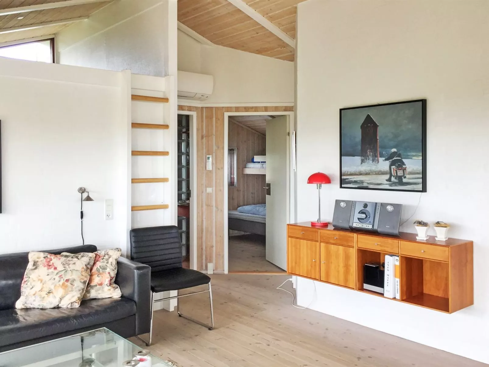 "Sigvalda" - 250m from the sea-Inside