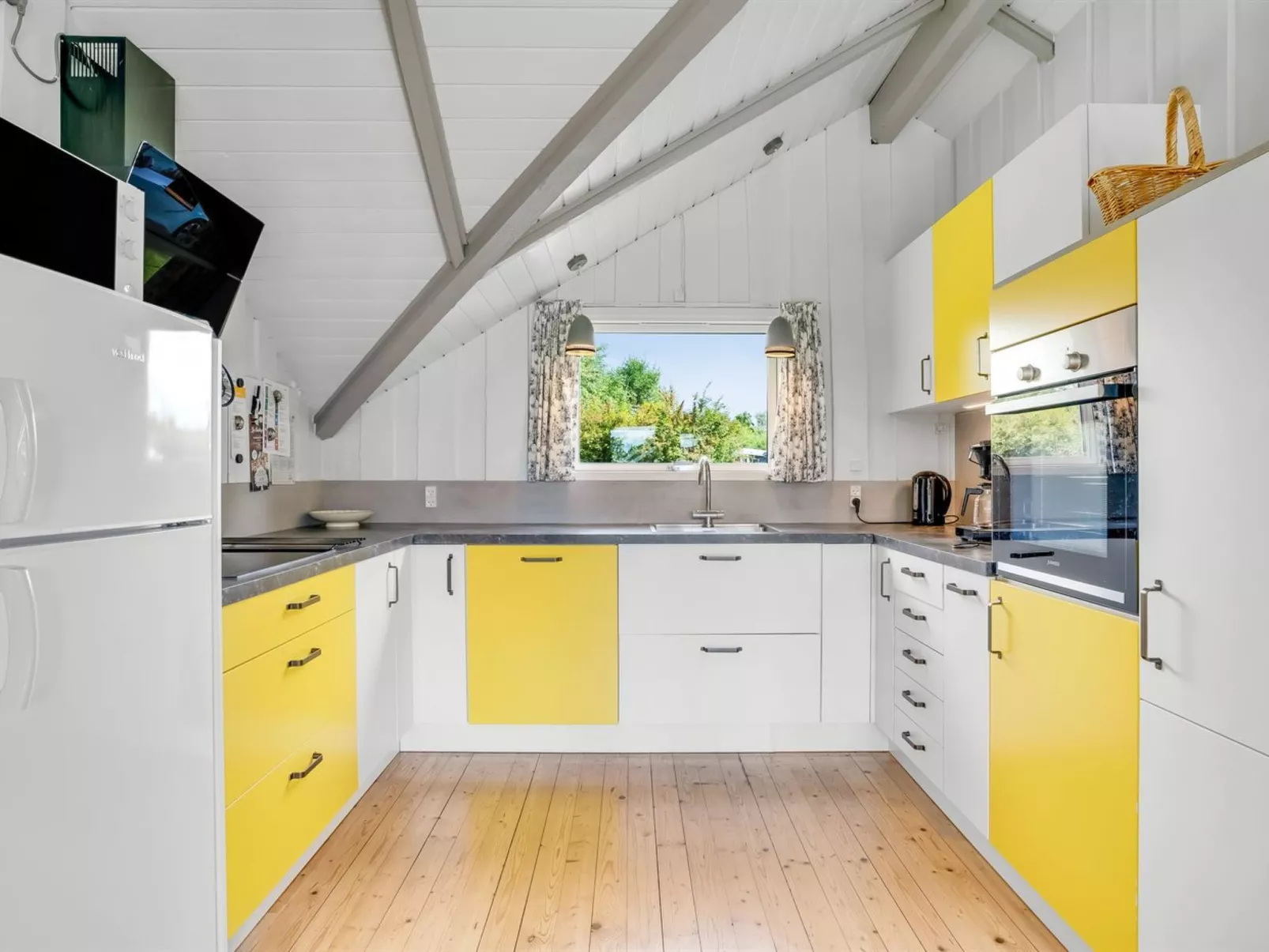 "Elijoan" - 400m from the sea-Dedans