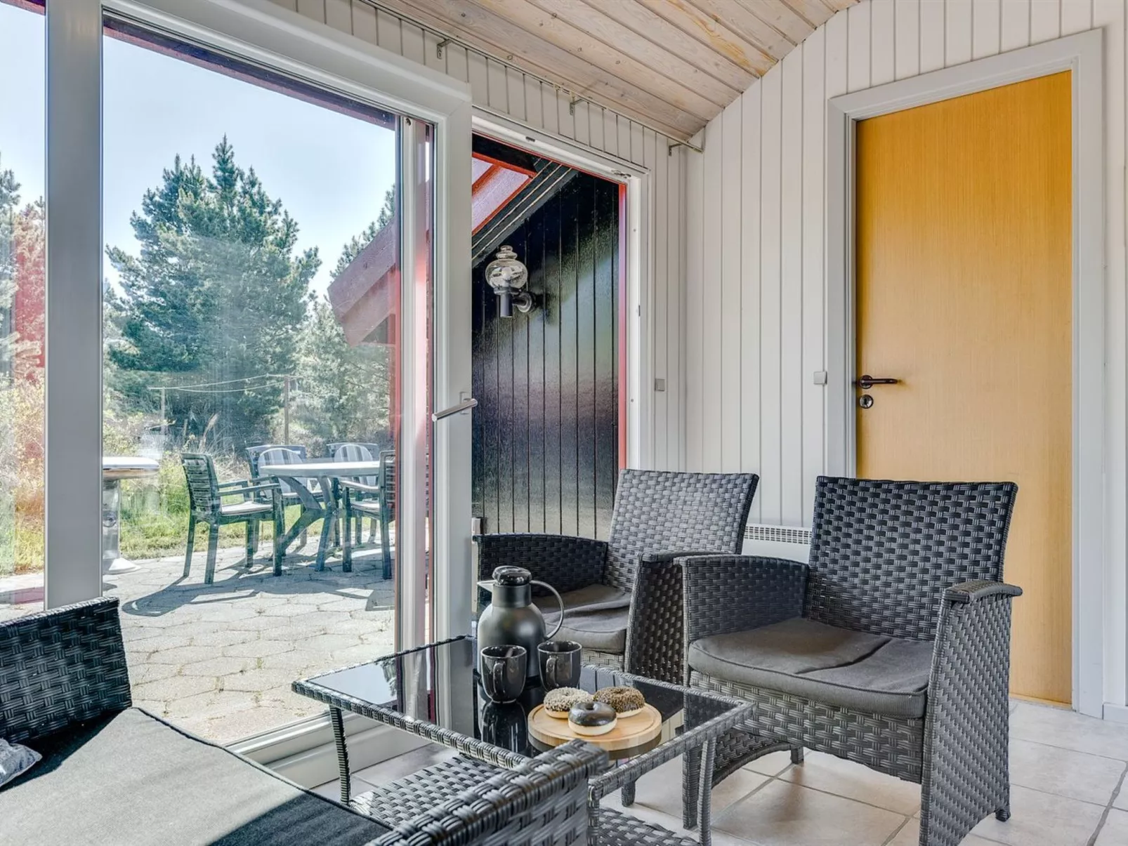 "Niyazi" - 3.1km from the sea-Inside