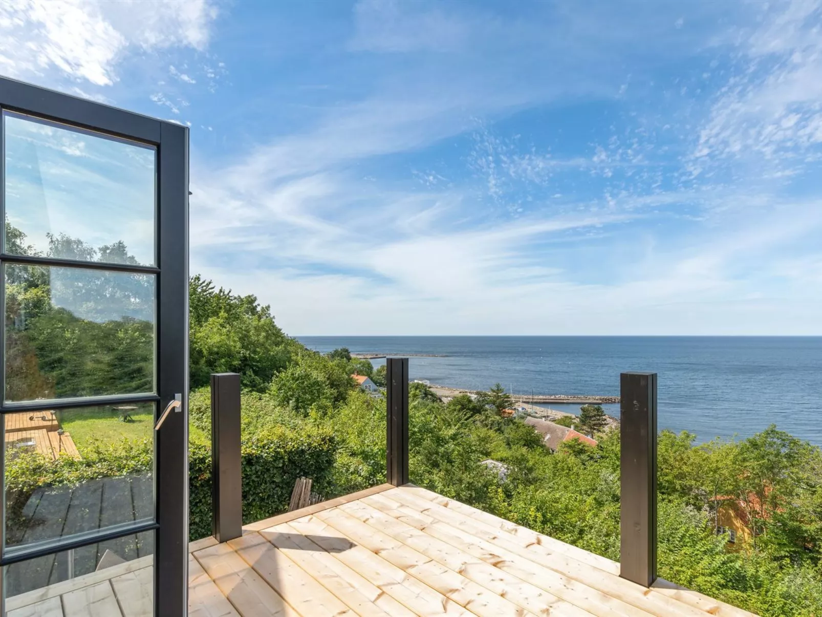 "Thormoth" - 200m from the sea-Outside