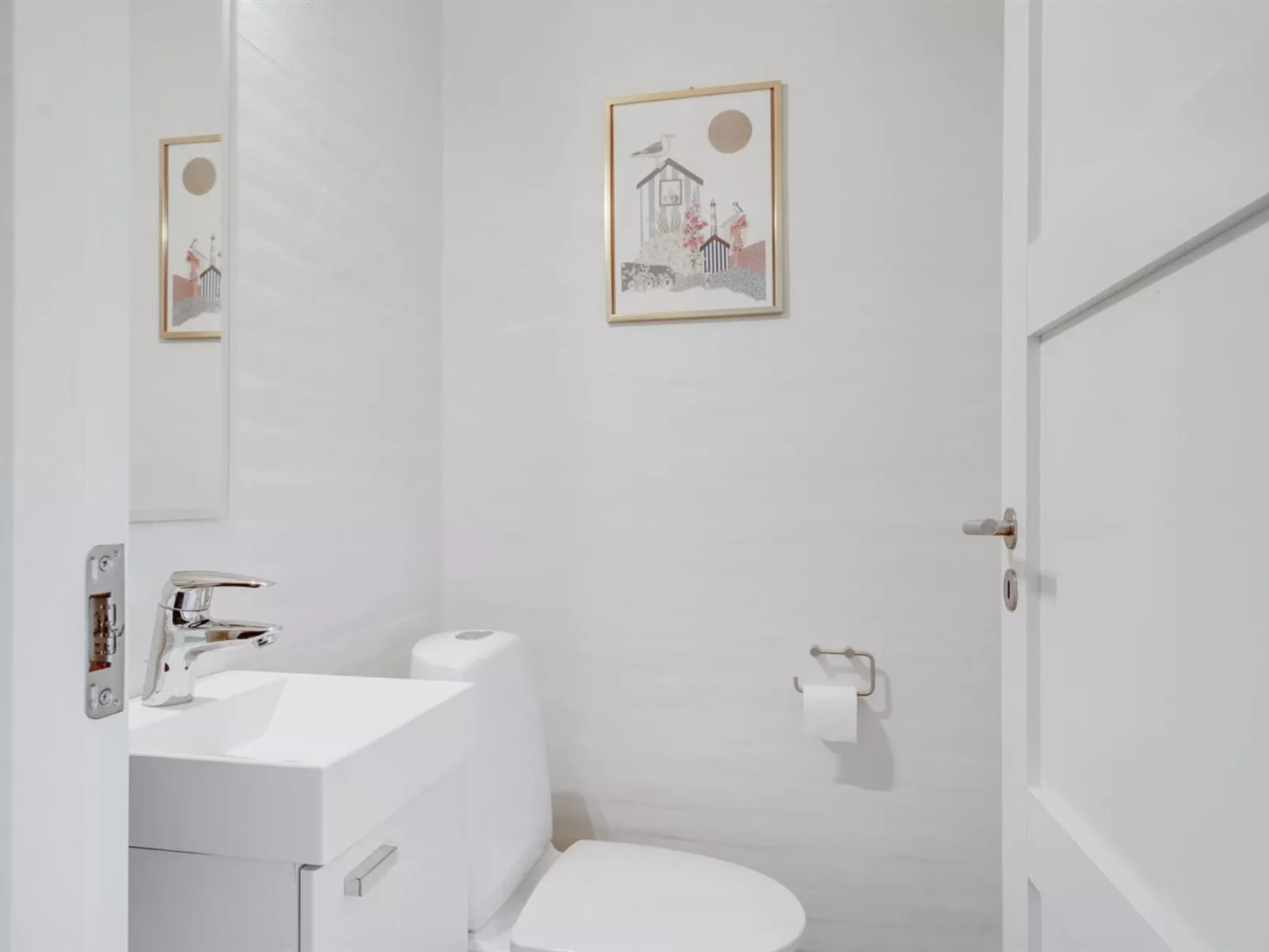 "Fengur" - 330m from the sea-Inside