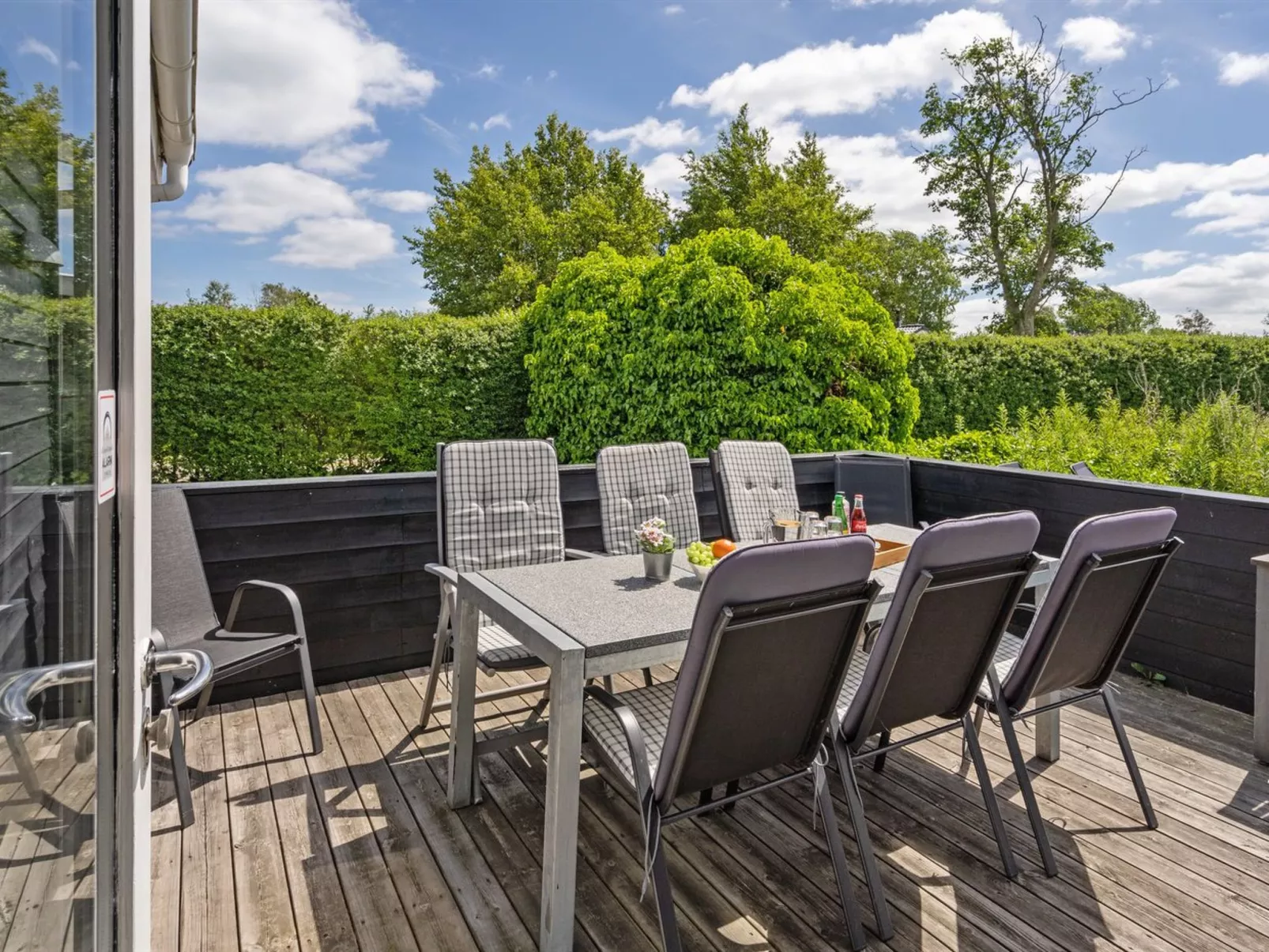 "Edel" - 650m from the sea-Outside