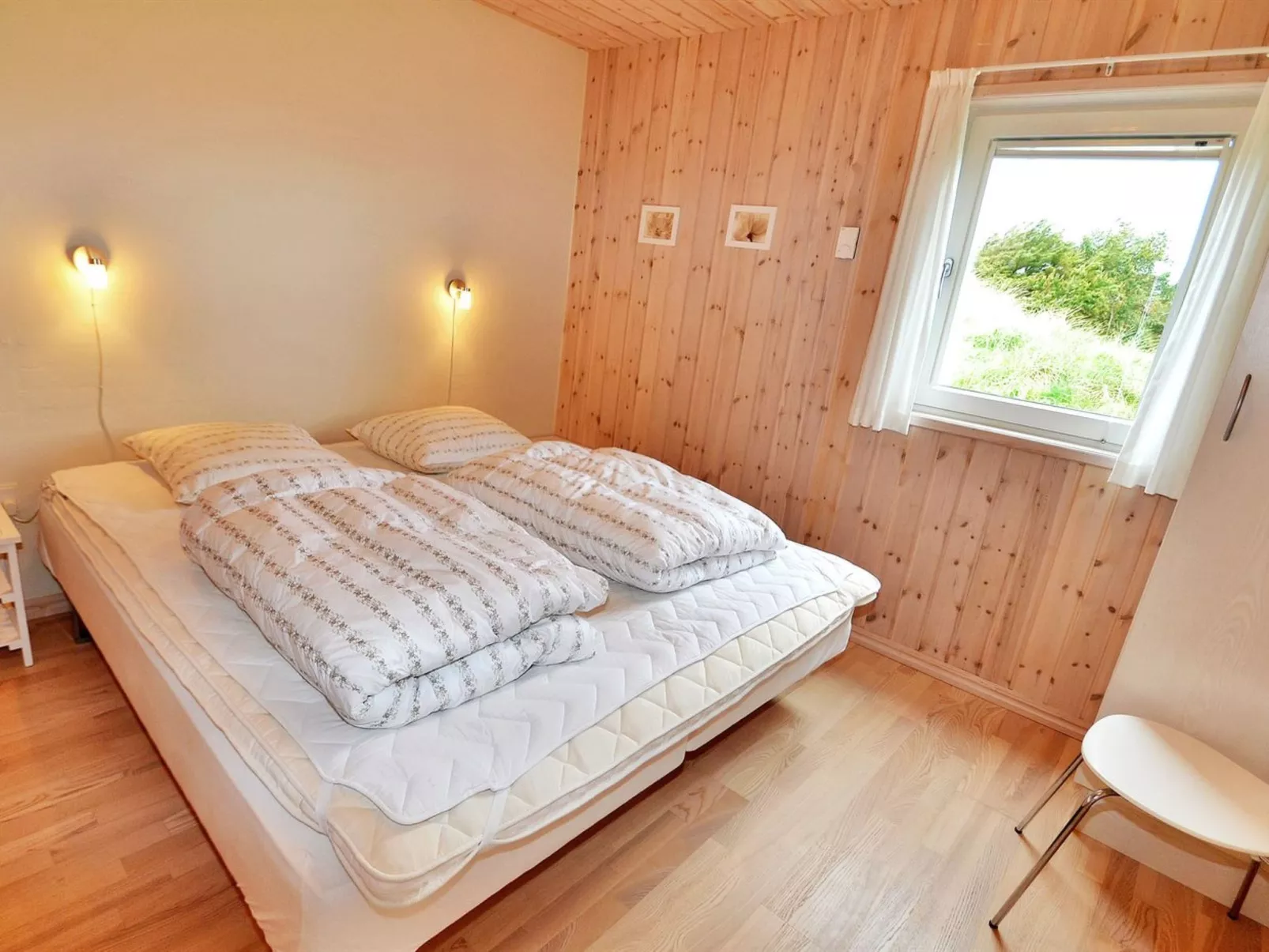 "Huno" - 400m from the sea-Inside