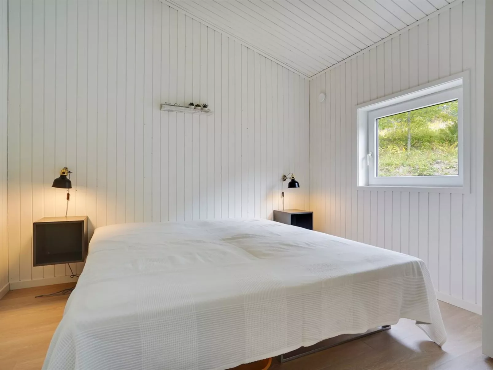 "Bjarki" - 800m from the sea-Inside