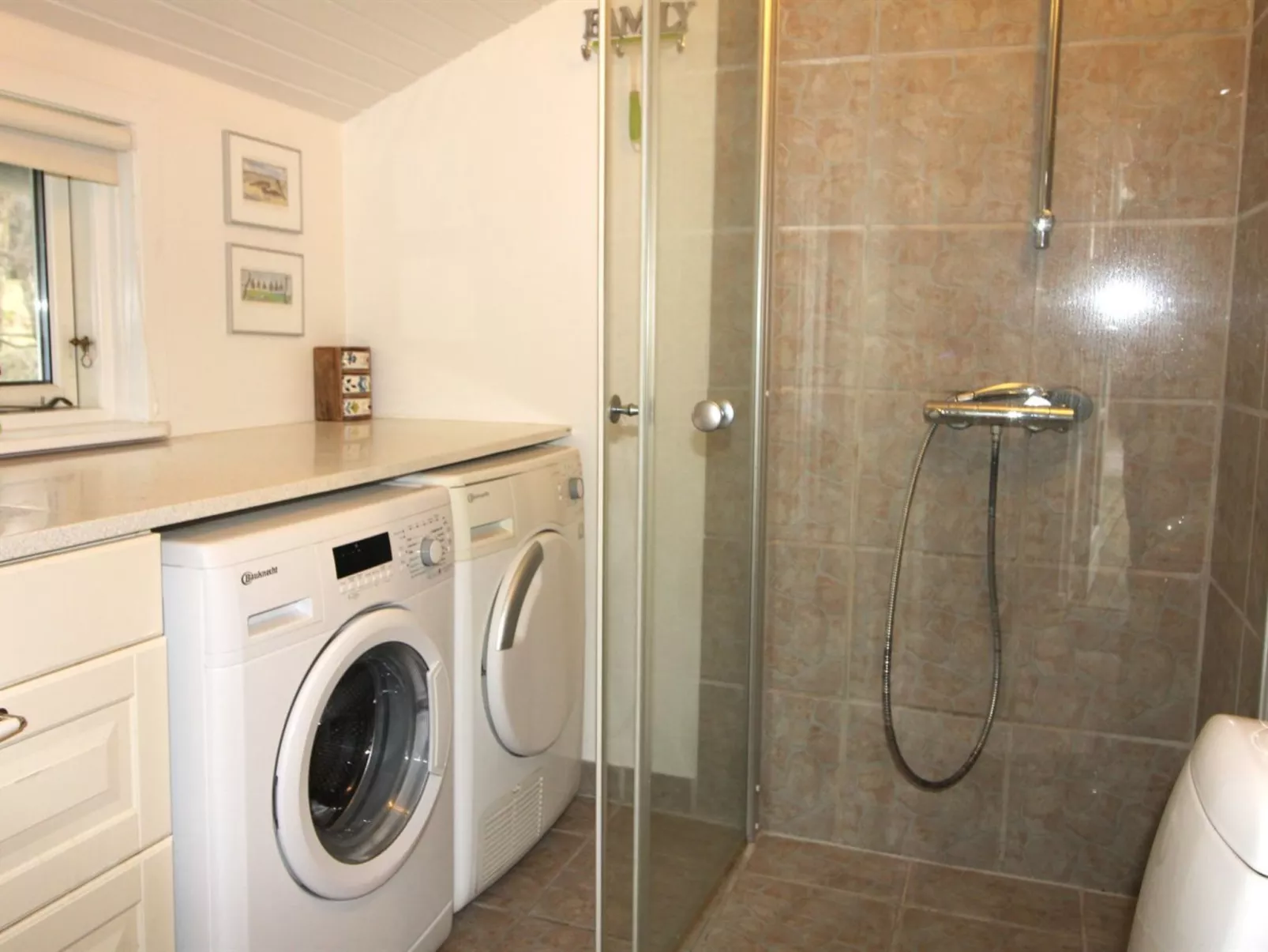 "Afkar" - 900m from the sea-Inside