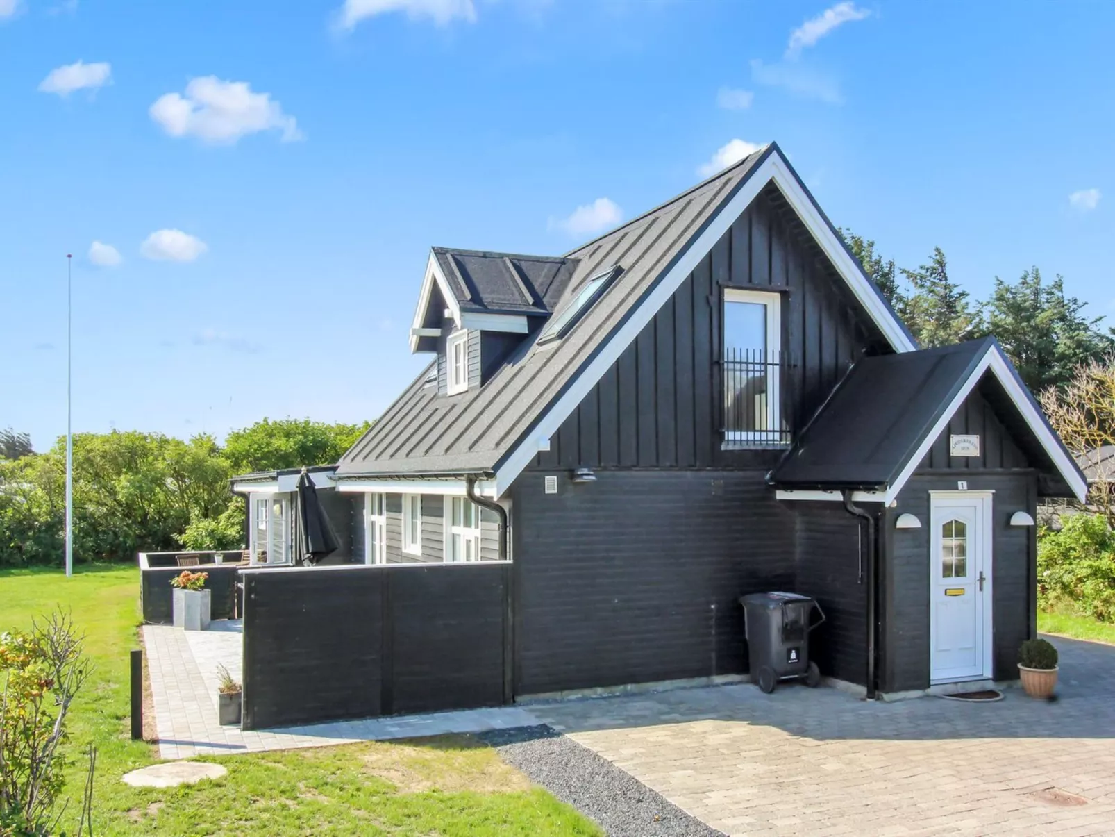 "Janakij" - 475m from the sea-Draußen