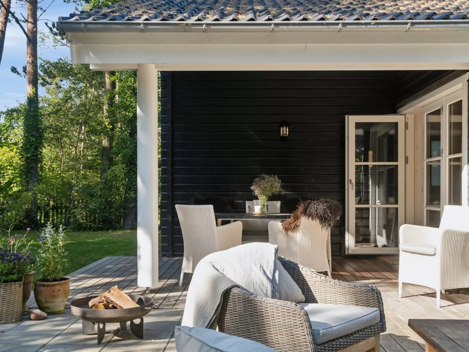 "Anar" - 900m from the sea-Outside