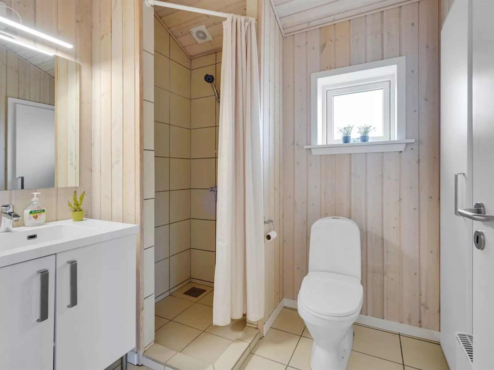 "Evin" - 800m from the sea-Inside