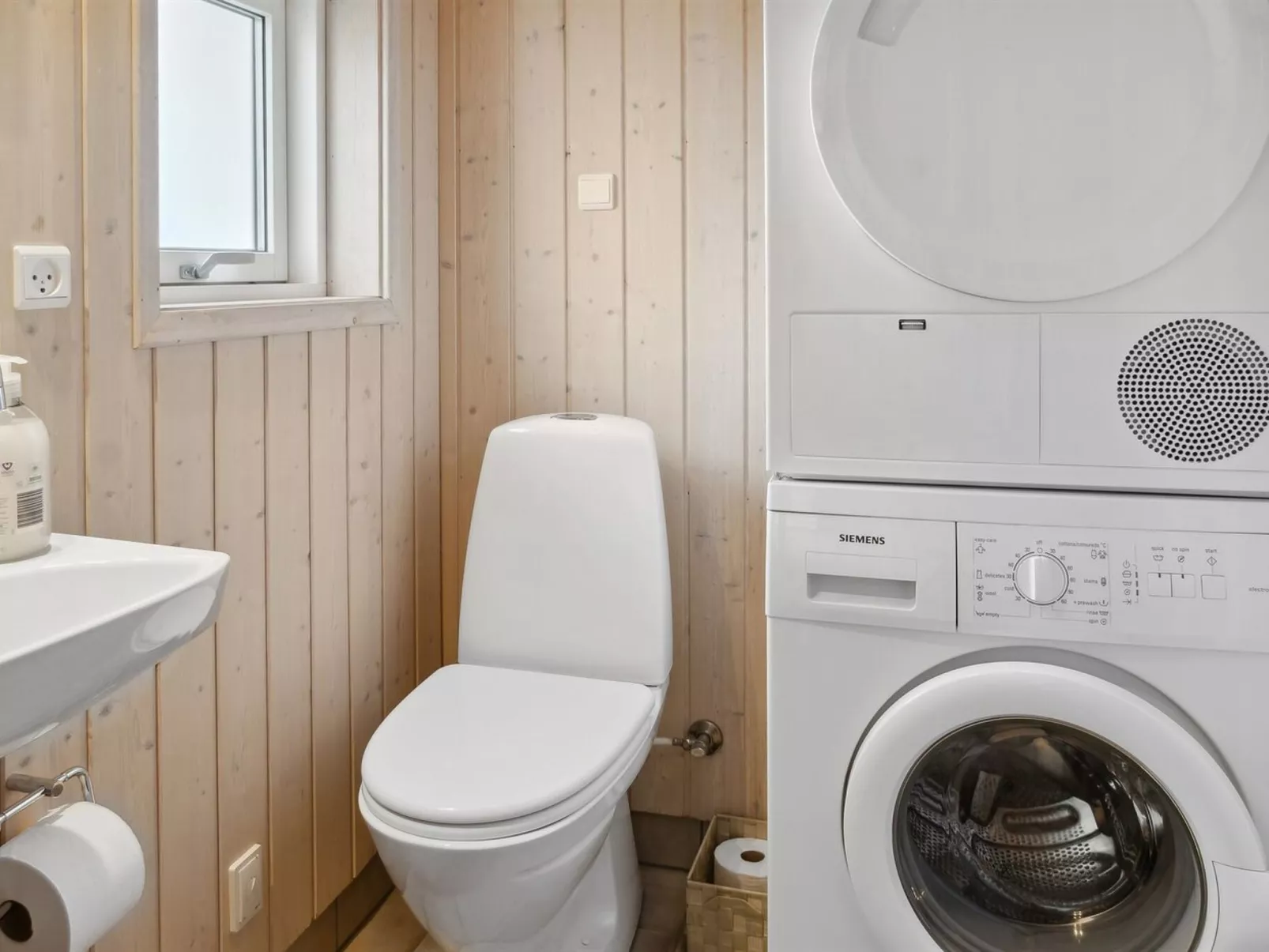 "Swanhild" - 900m from the sea-Inside