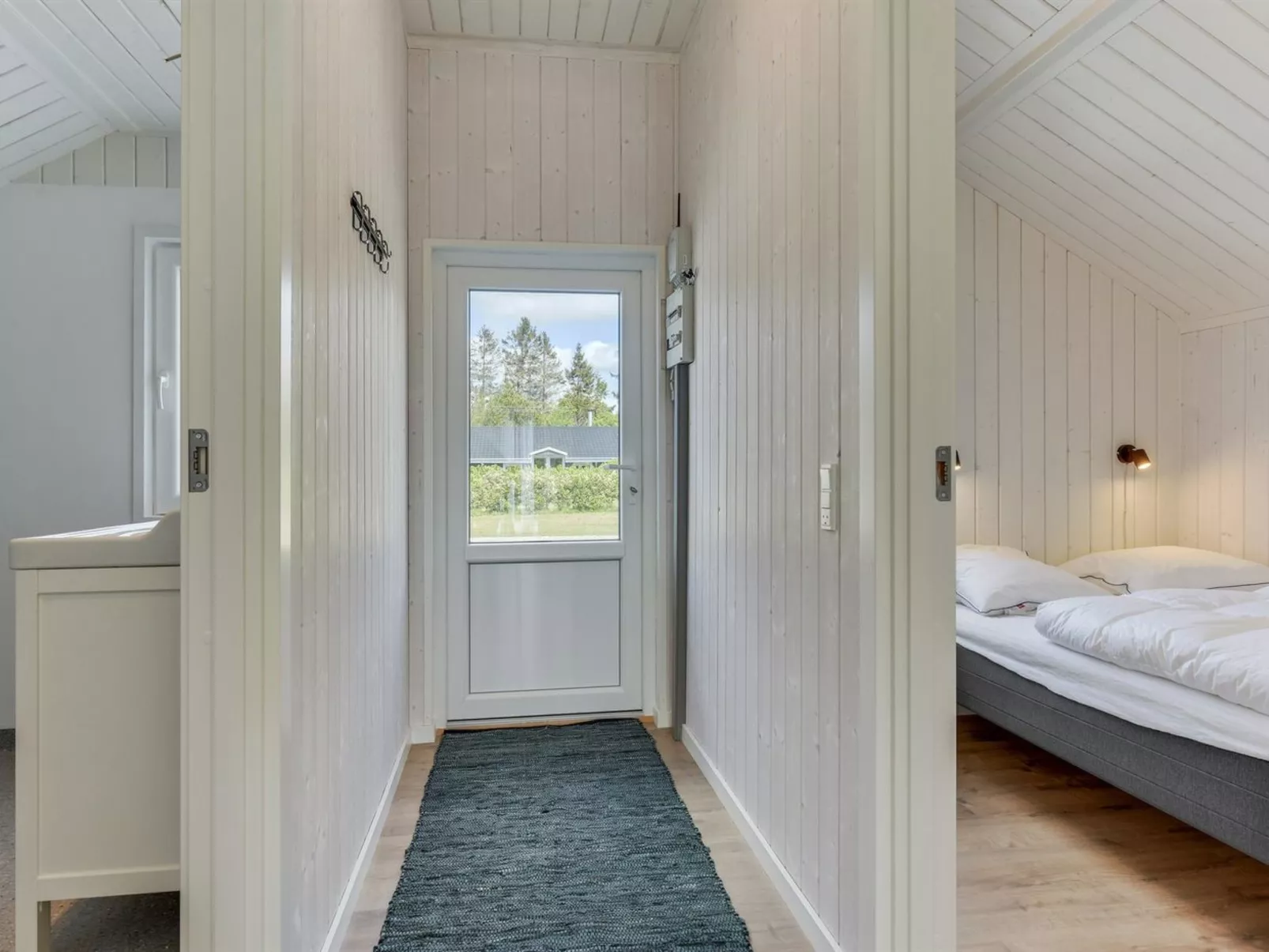 "Aleide" - 29km from the sea-Inside