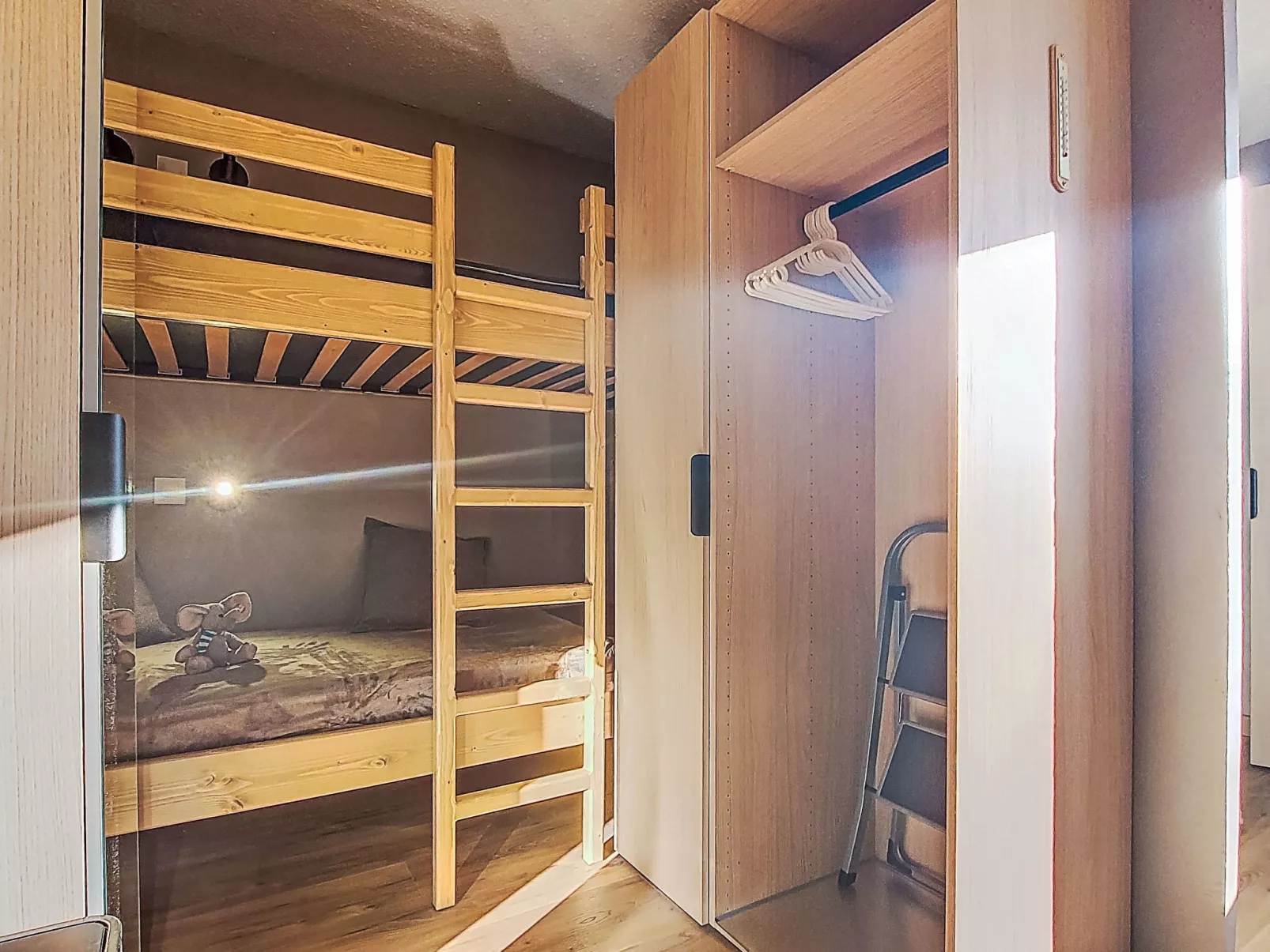 Cimes de Caron 2207-Dedans