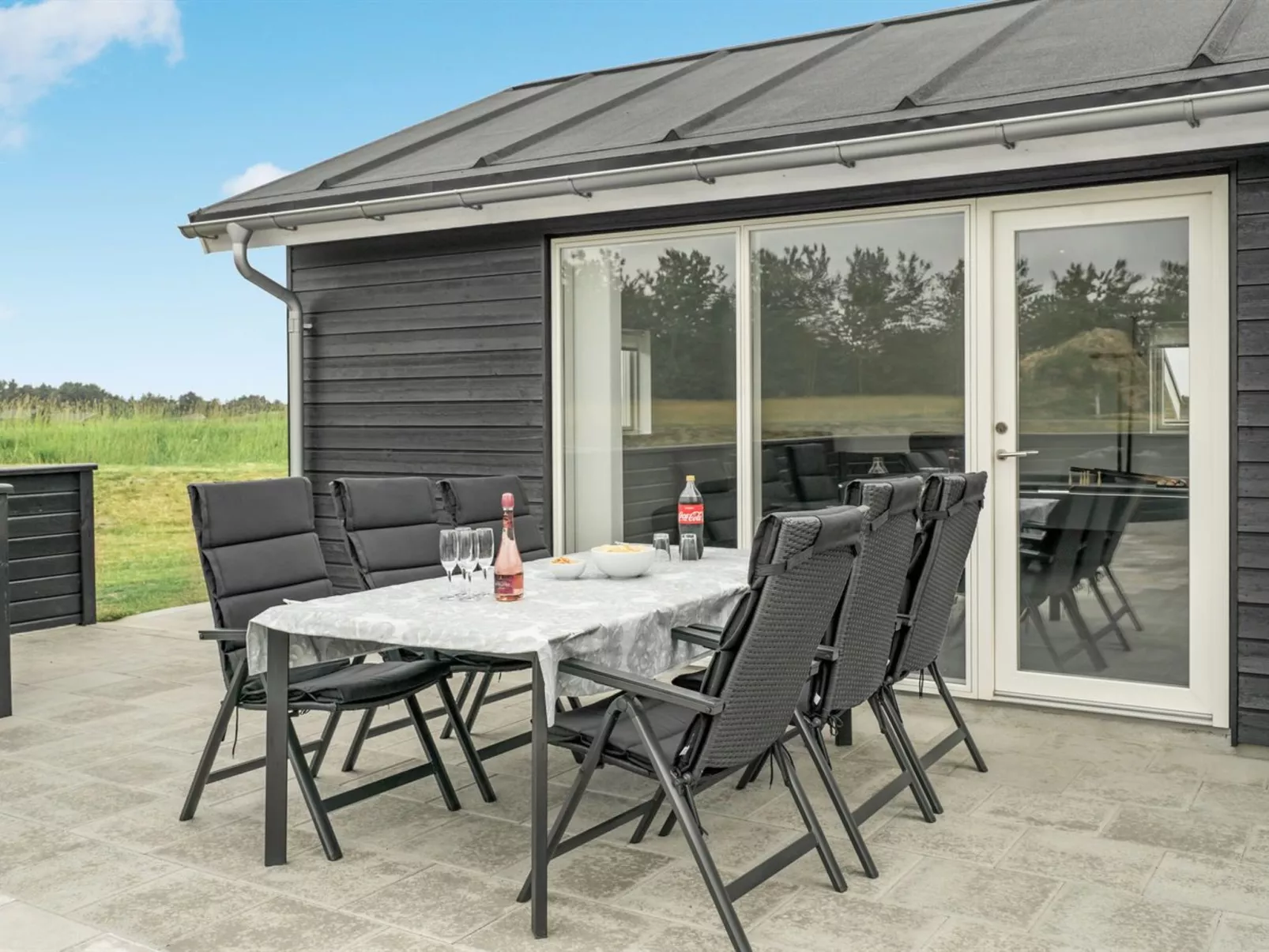 "Fegge" - 1.5km from the sea-Outside