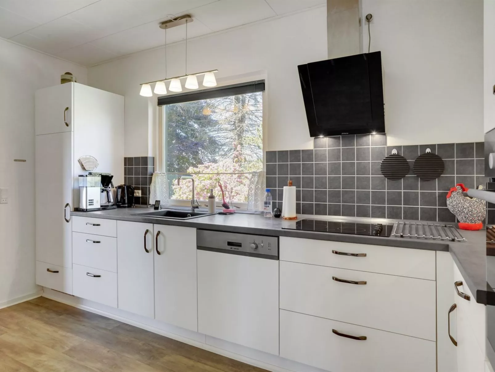 "Slavjanka" - 2km from the sea-Inside