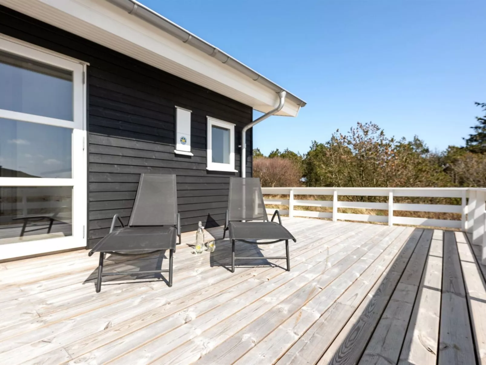 "Karen" - 900m from the sea-Draußen