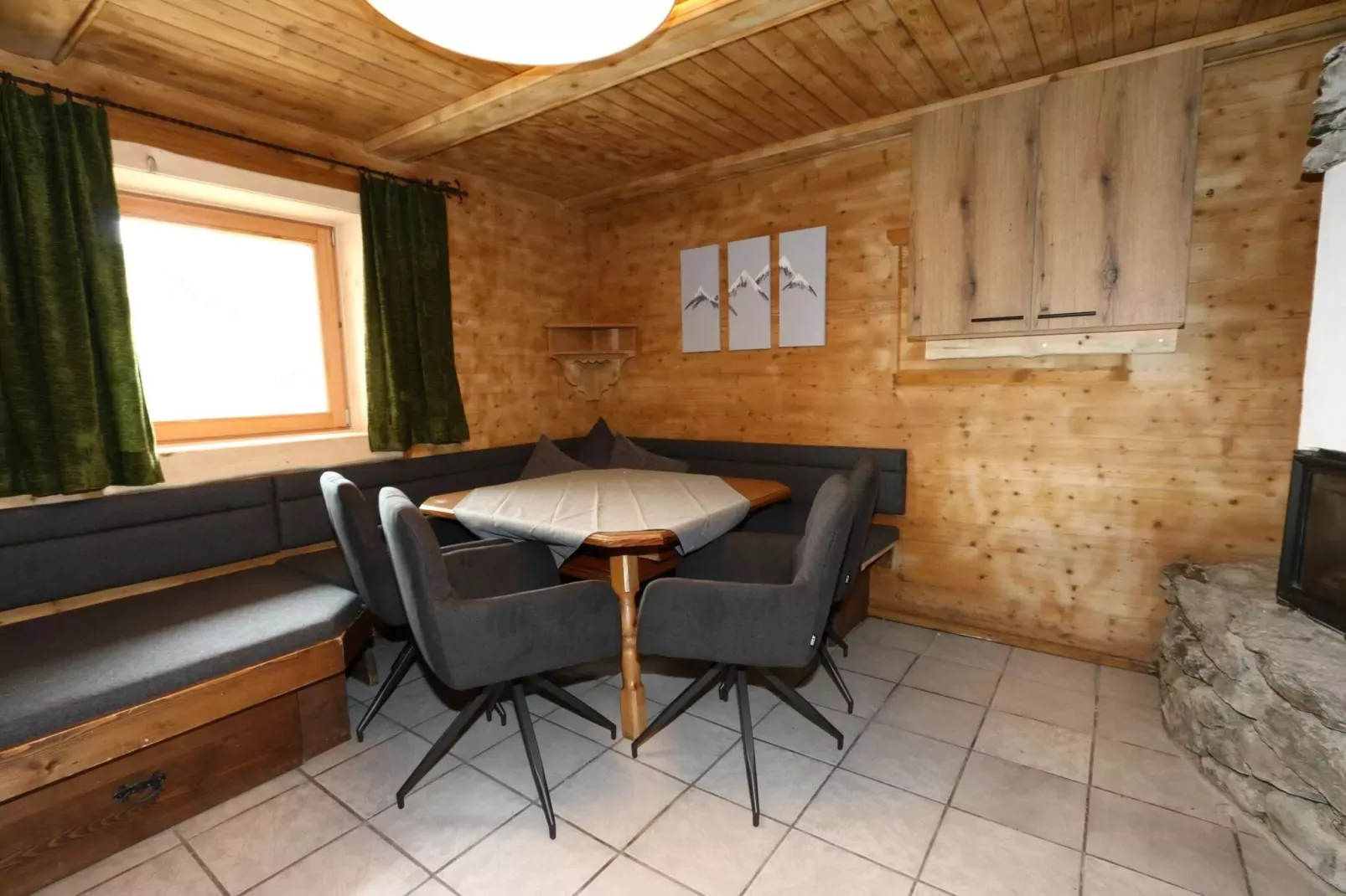 Ferienhaus Hirschbichlalm 8 Personen-Dining room